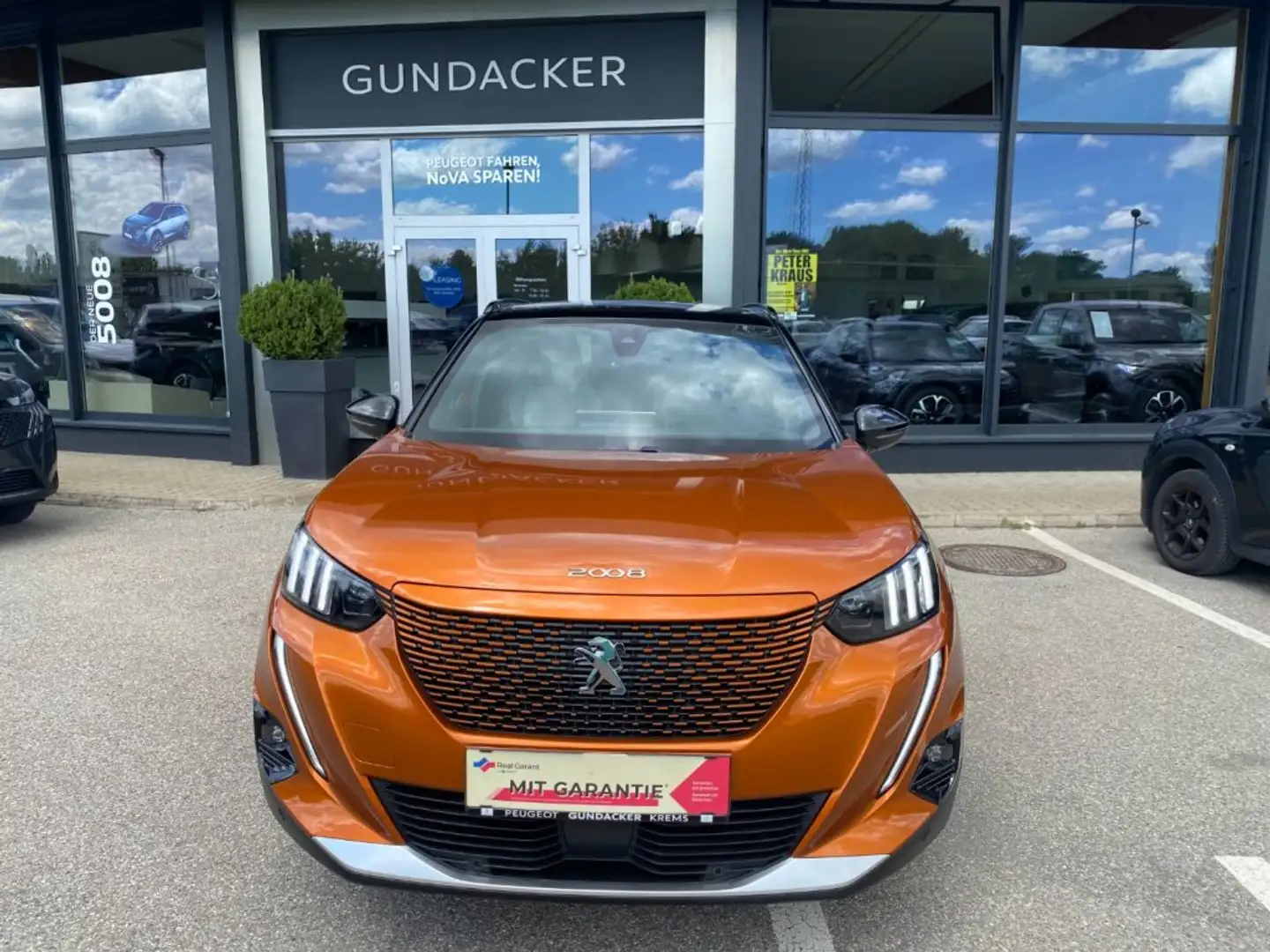 Peugeot 2008 E-GT Orange - 2