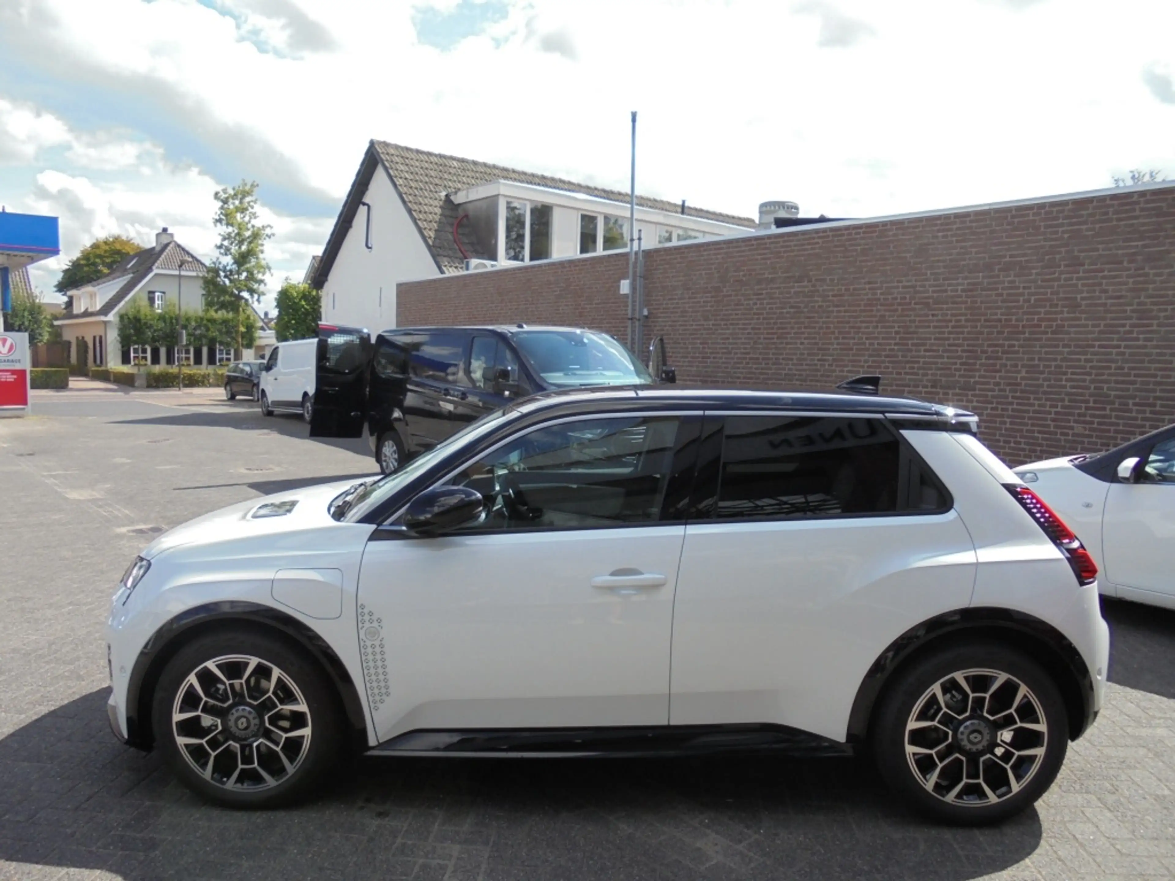 Renault R 5 Roland-Garros 52 kWh||Comfort Range||Harman Cardon — photo 6
