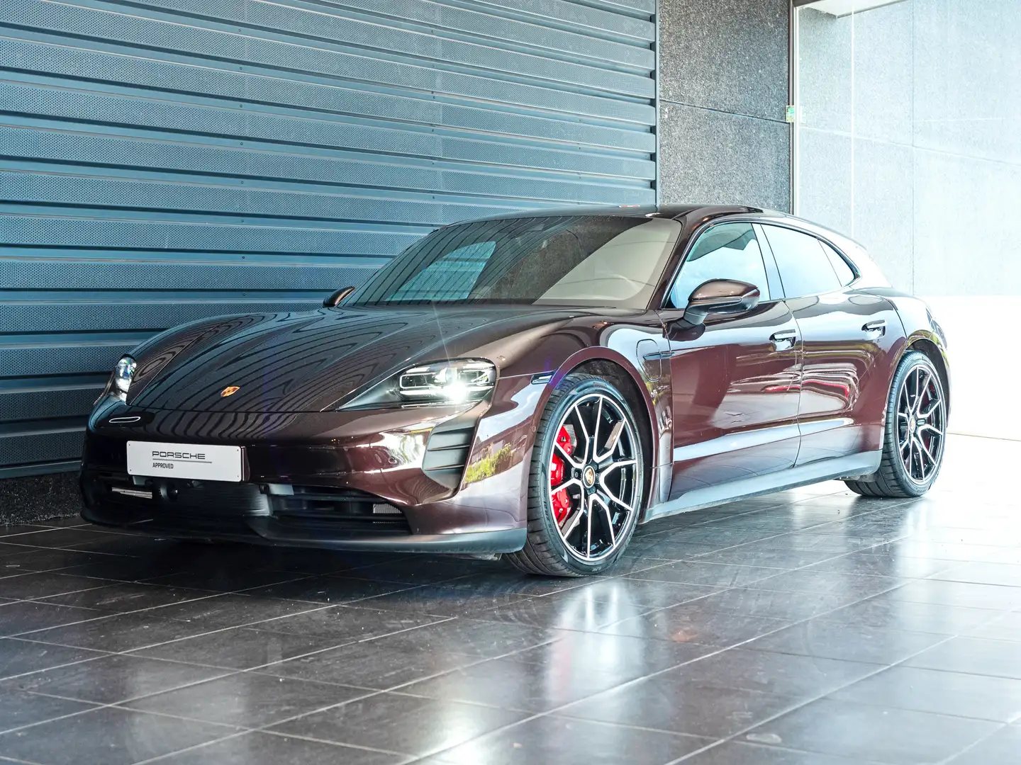 Porsche Taycan 4 S Sport Turismo Brun - 1