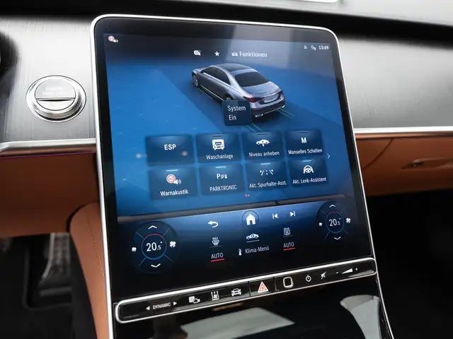 Mercedes-Benz S-Class view 13