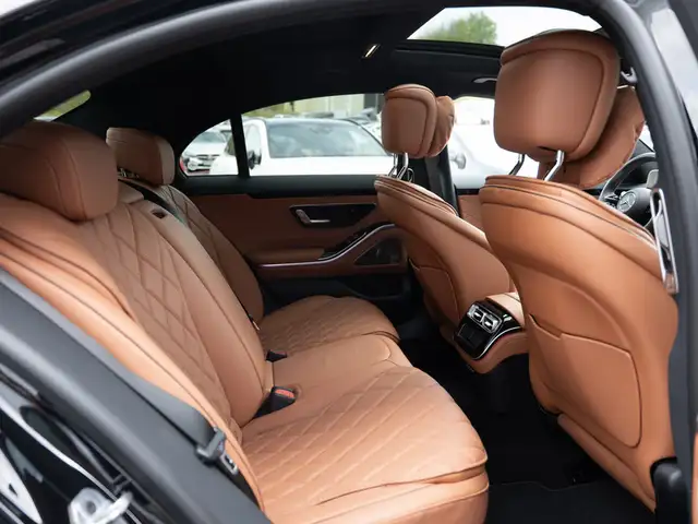 Mercedes-Benz S-Class view 5