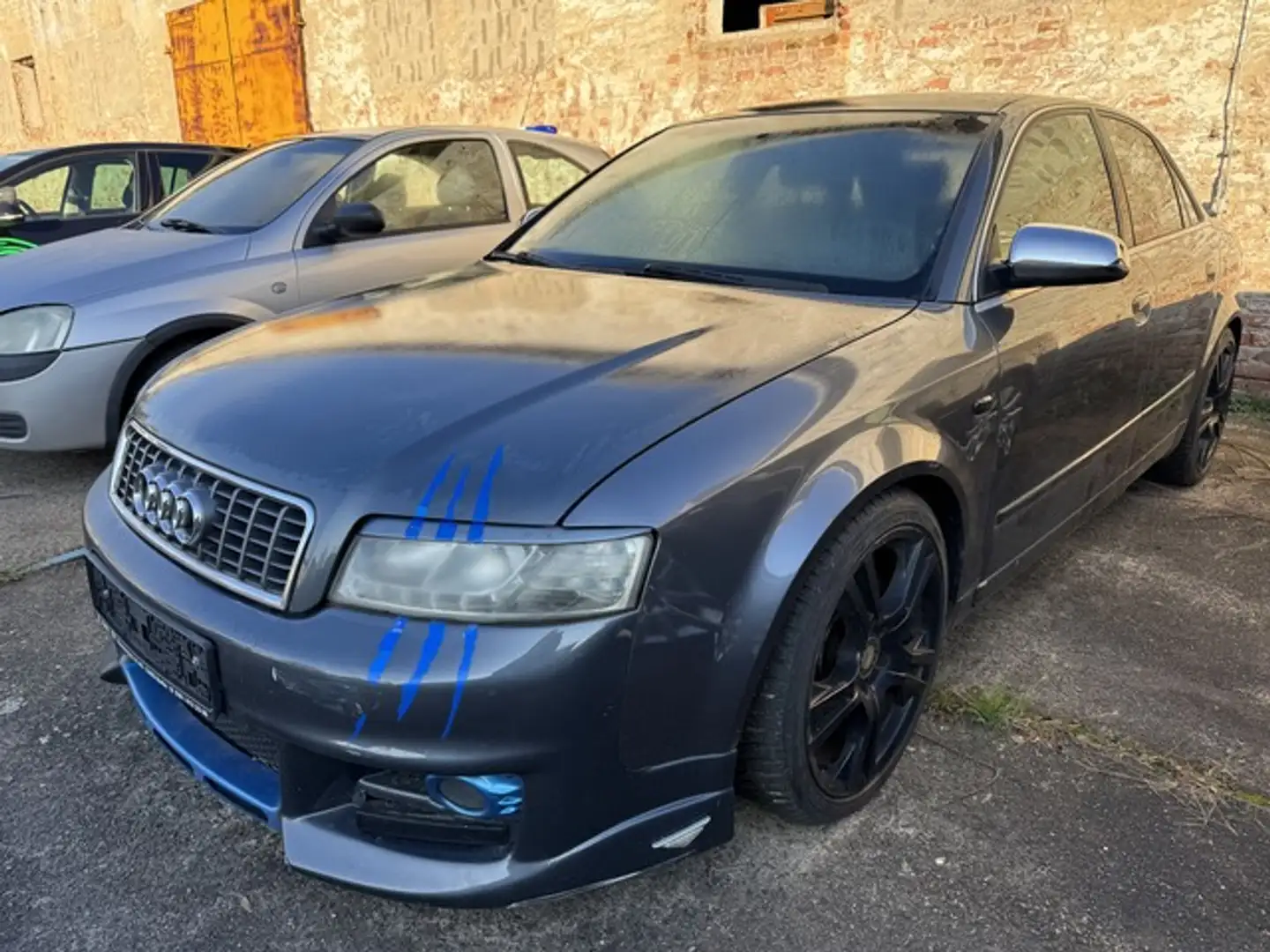 Audi A4 2.5 TDI quattro +BOSE-Sound+Alus+ Gris - 1