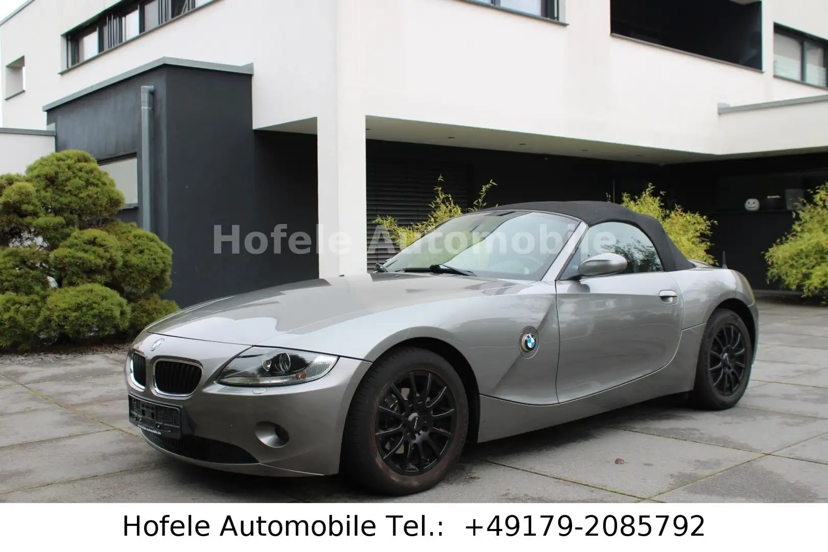 BMW Z4 Roadster 2.5i*TEMPO/NAVI/LEDER/SHZ* Grau - 1