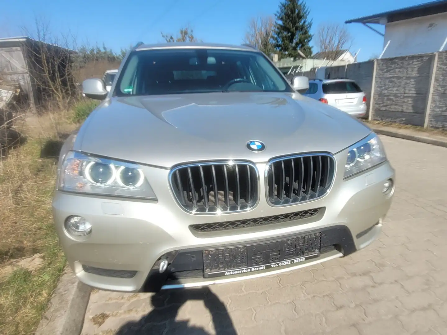 BMW X3 xDrive 20 i Oro - 2