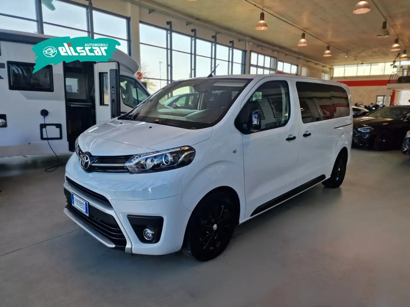Toyota Proace 2.0D 180 CV L1 D Black Edition Blanc - 2