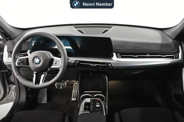 BMW X1 view 10