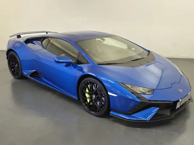 Lamborghini Huracan main image