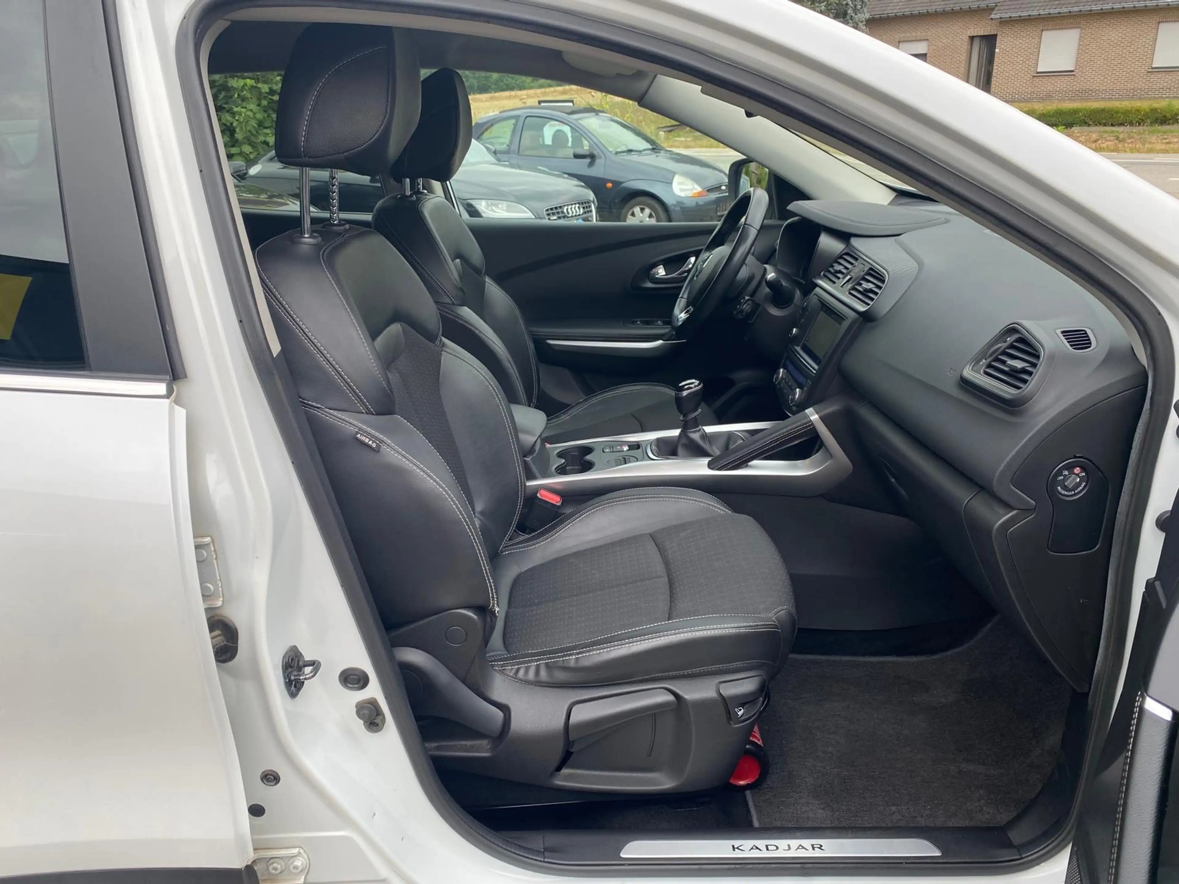 Renault Kadjar Kadjar 1.2 TCe Intens — photo 11