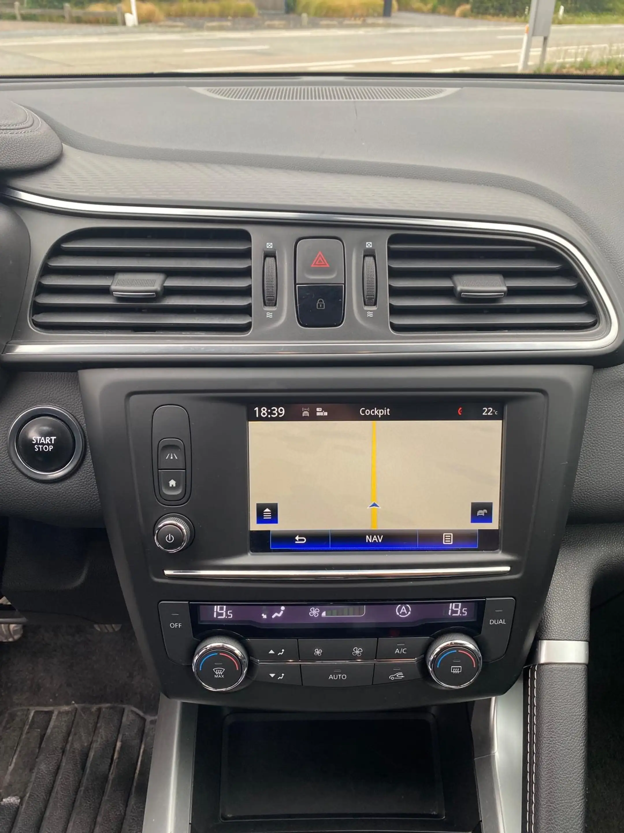 Renault Kadjar Kadjar 1.2 TCe Intens — photo 13