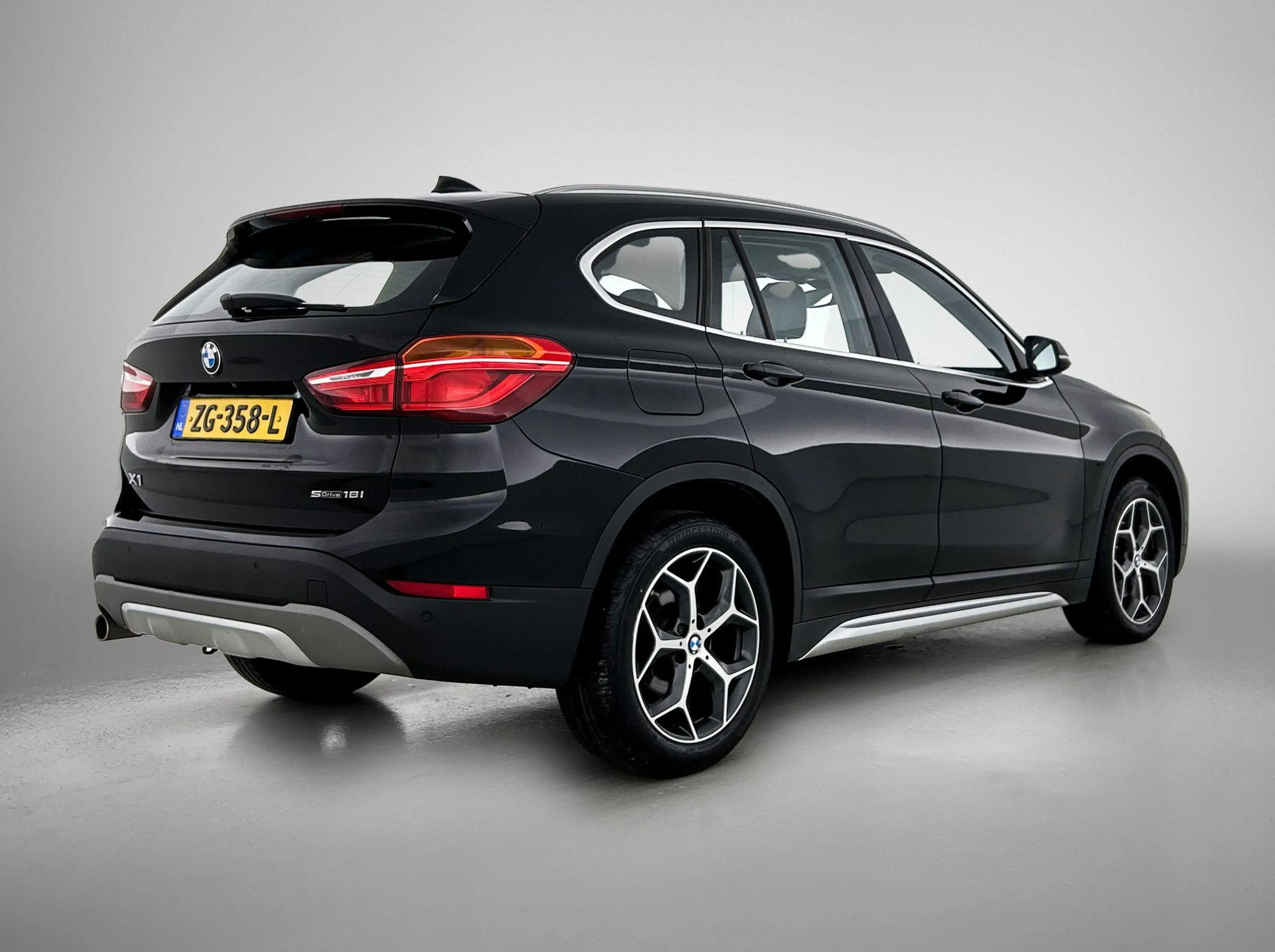 BMW X1 sDrive18i High Executive | Camera | Comfortstoelen — photo 4