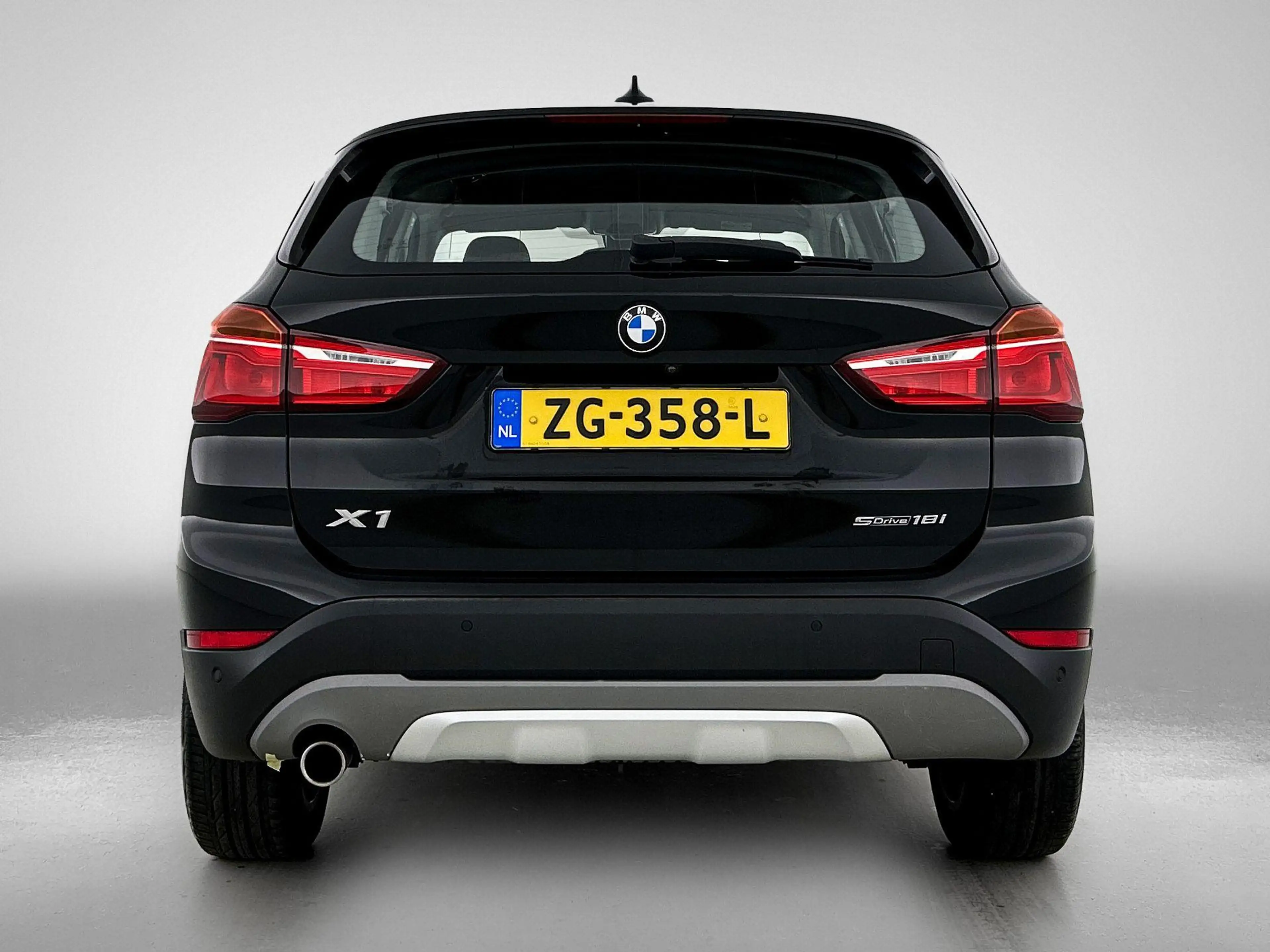BMW X1 sDrive18i High Executive | Camera | Comfortstoelen — photo 3