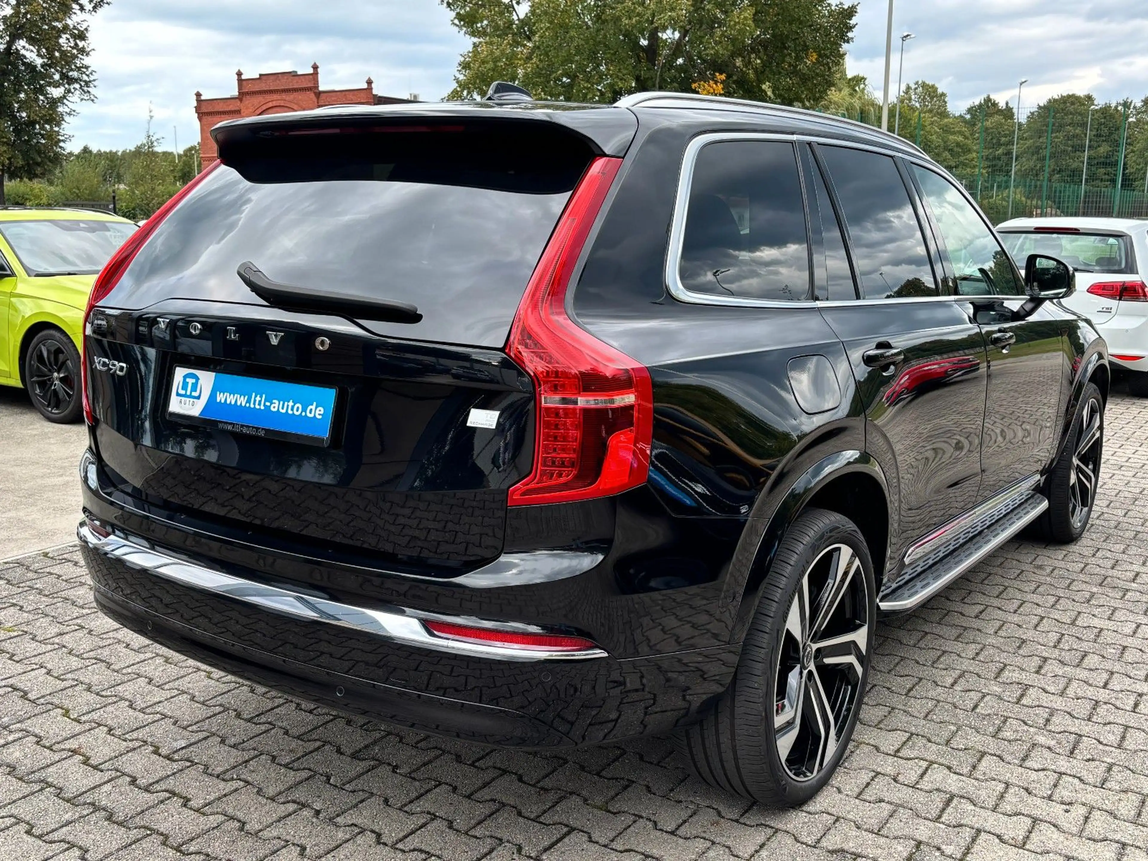 Volvo XC90 UltimateT8 Bright Bowers & Wilkins AWD Luft — photo 7