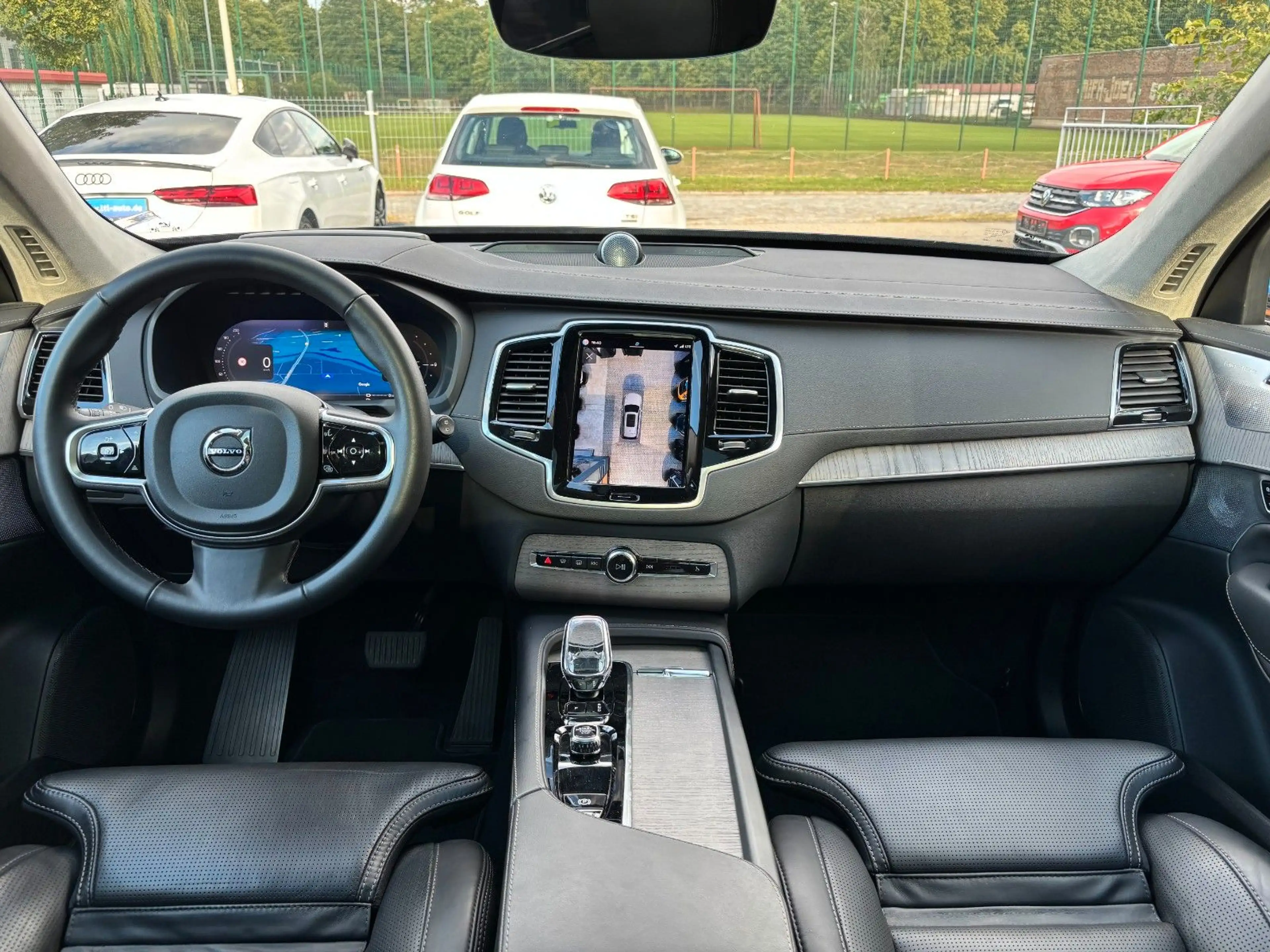 Volvo XC90 UltimateT8 Bright Bowers & Wilkins AWD Luft — photo 12
