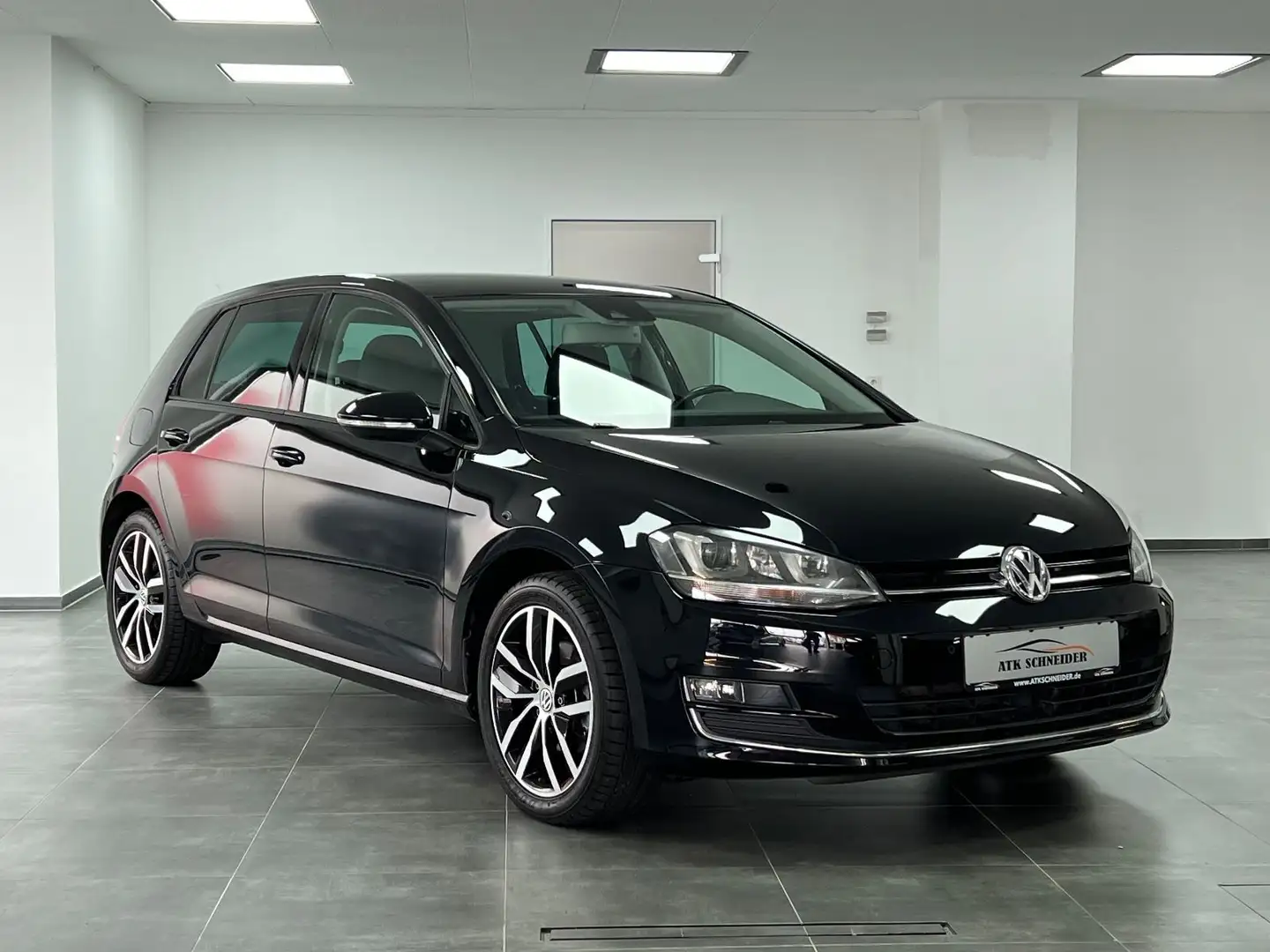 Volkswagen Golf VII Lim. Highline/NAVI/ACC/KAM/ Noir - 1