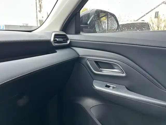 MG ZS view 10