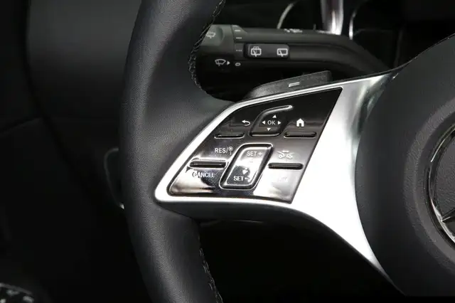 Mercedes-Benz Gla view 14