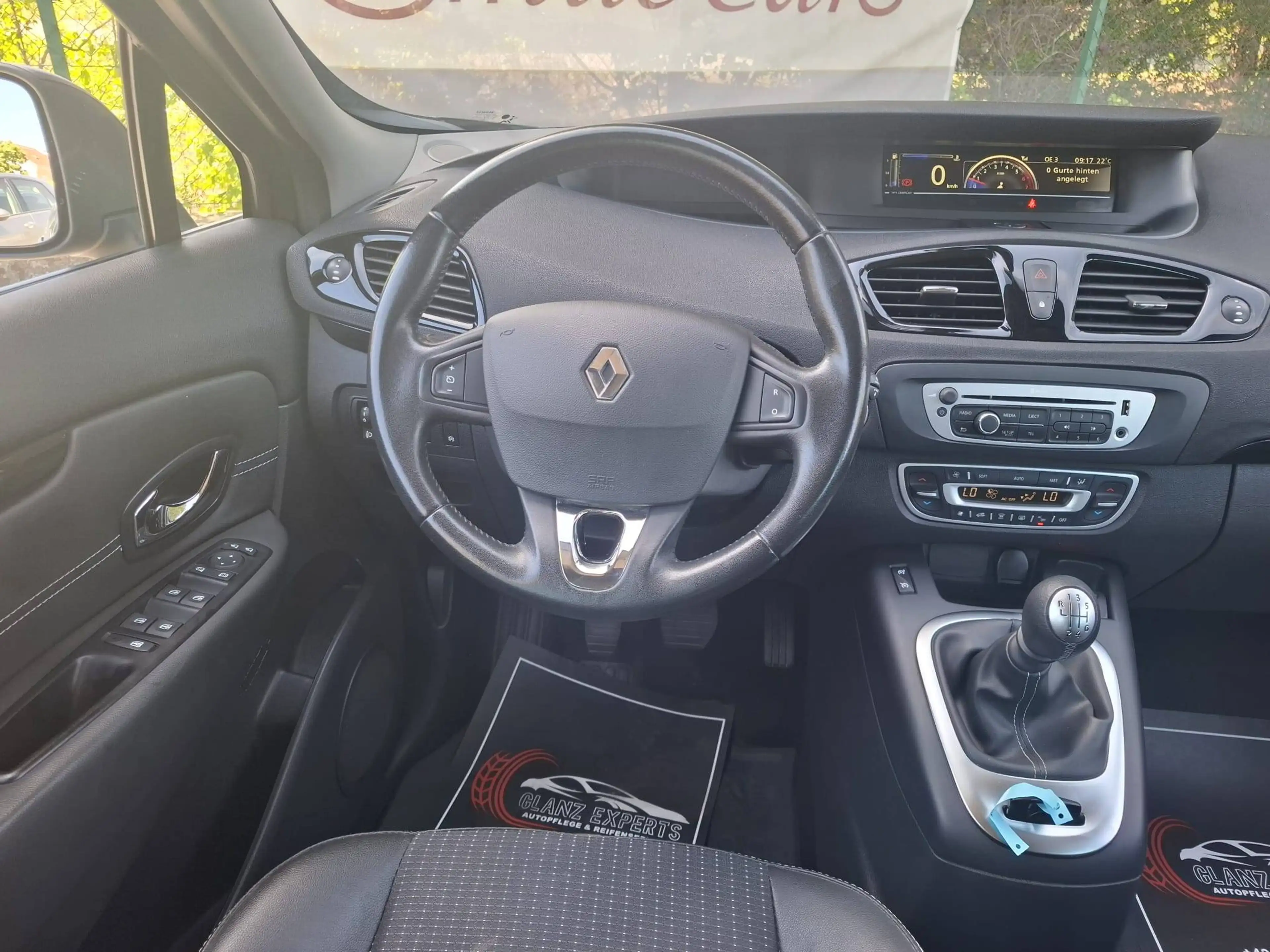 Renault Grand Scenic Grand Scenic Energy TCe 115 S — photo 13
