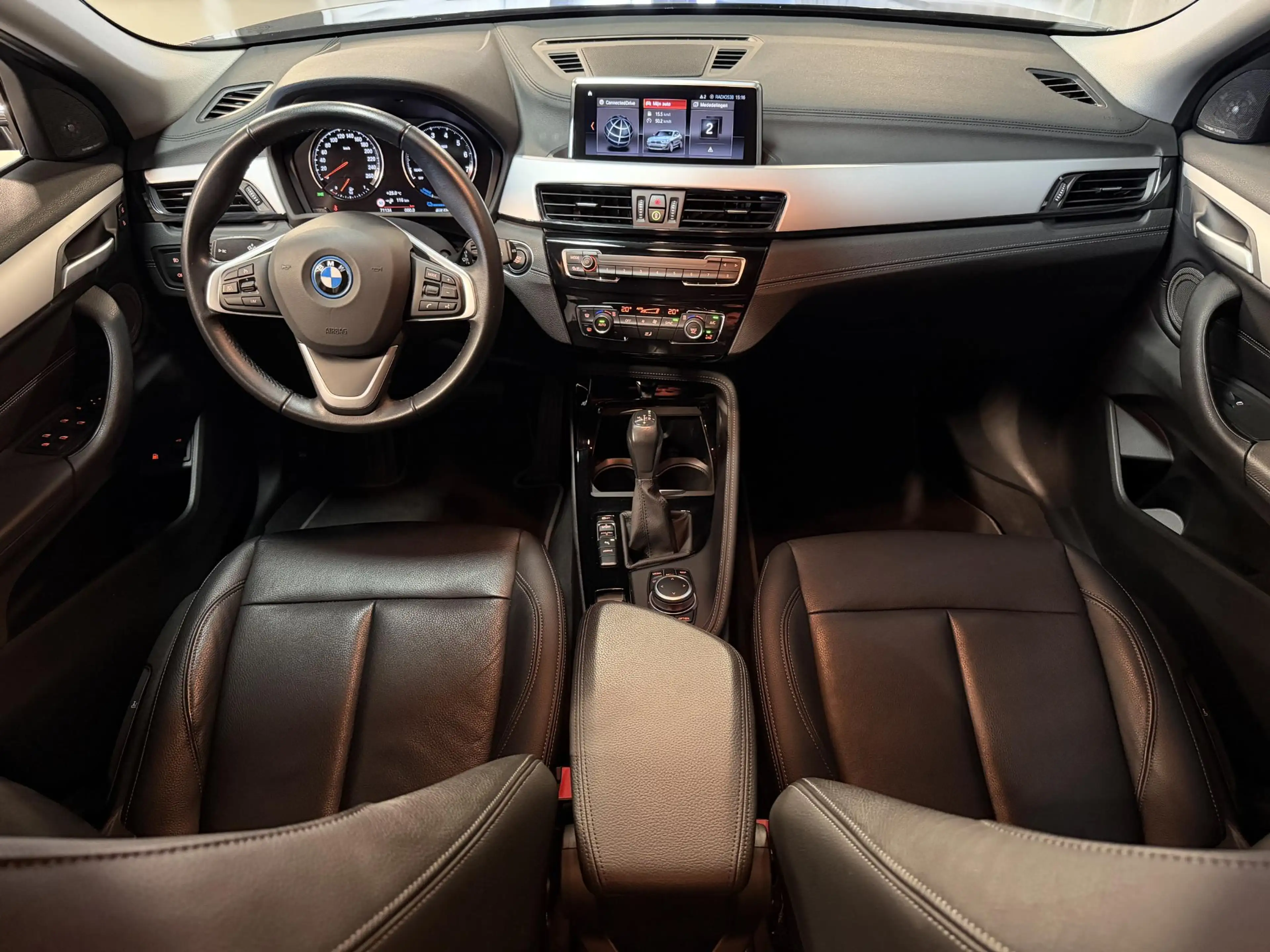 BMW X2 xDrive25e 18"/Leder/Harman Kardon/Camera/Apple Car — photo 3