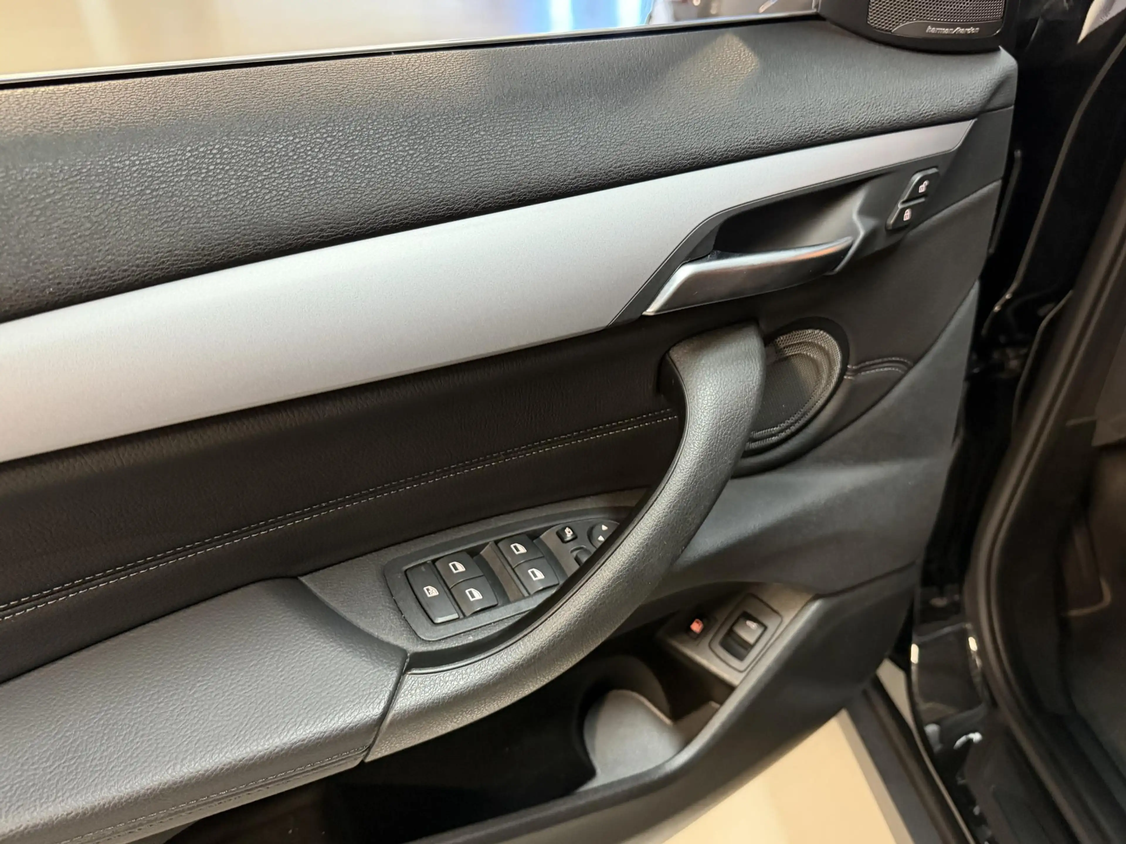 BMW X2 xDrive25e 18"/Leder/Harman Kardon/Camera/Apple Car — photo 21