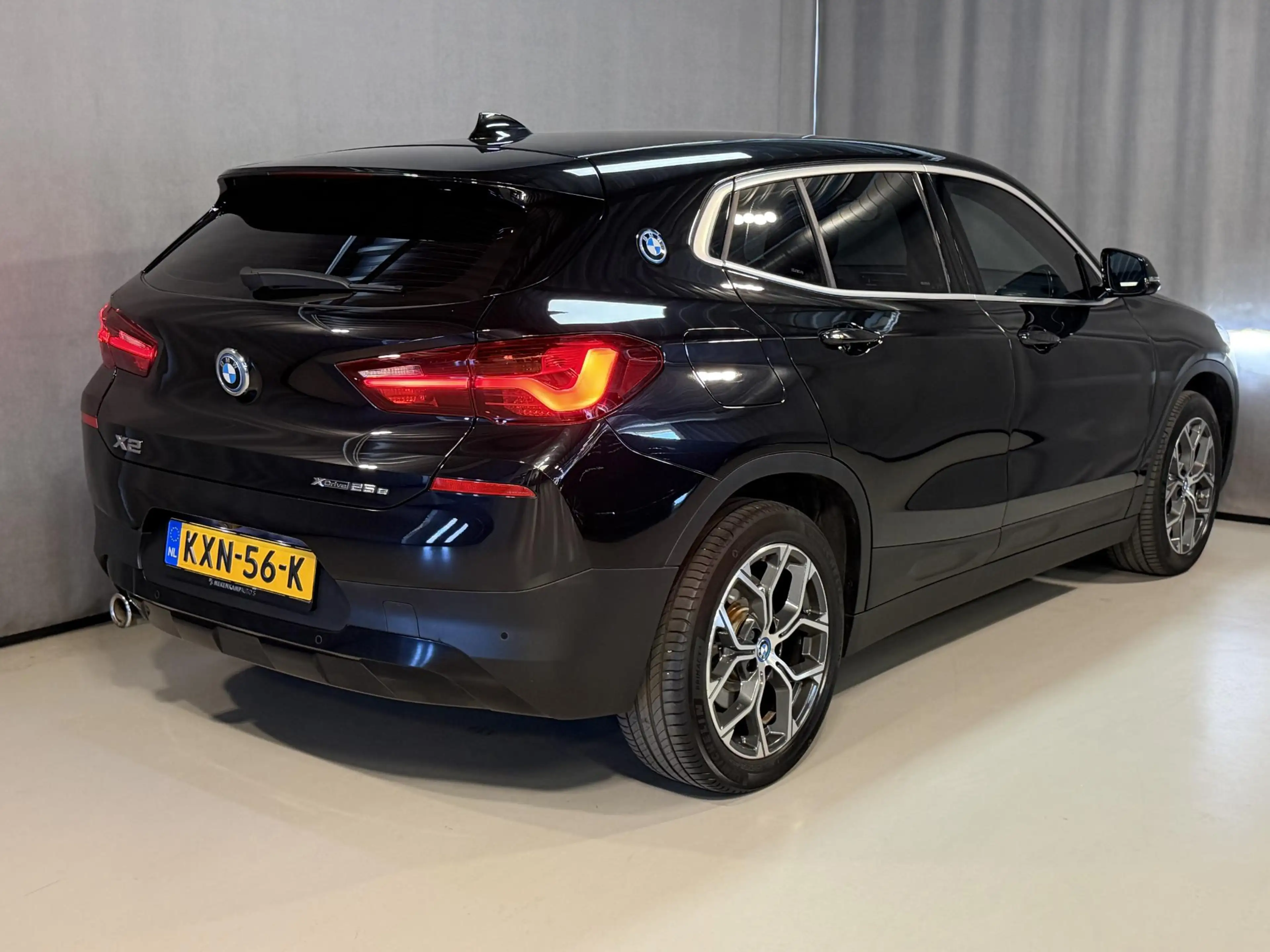 BMW X2 xDrive25e 18"/Leder/Harman Kardon/Camera/Apple Car — photo 2