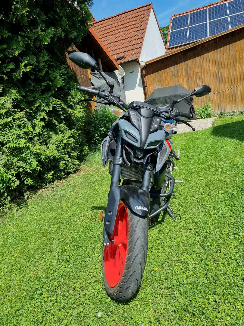 Yamaha MT-125 RE40 Grau - 1