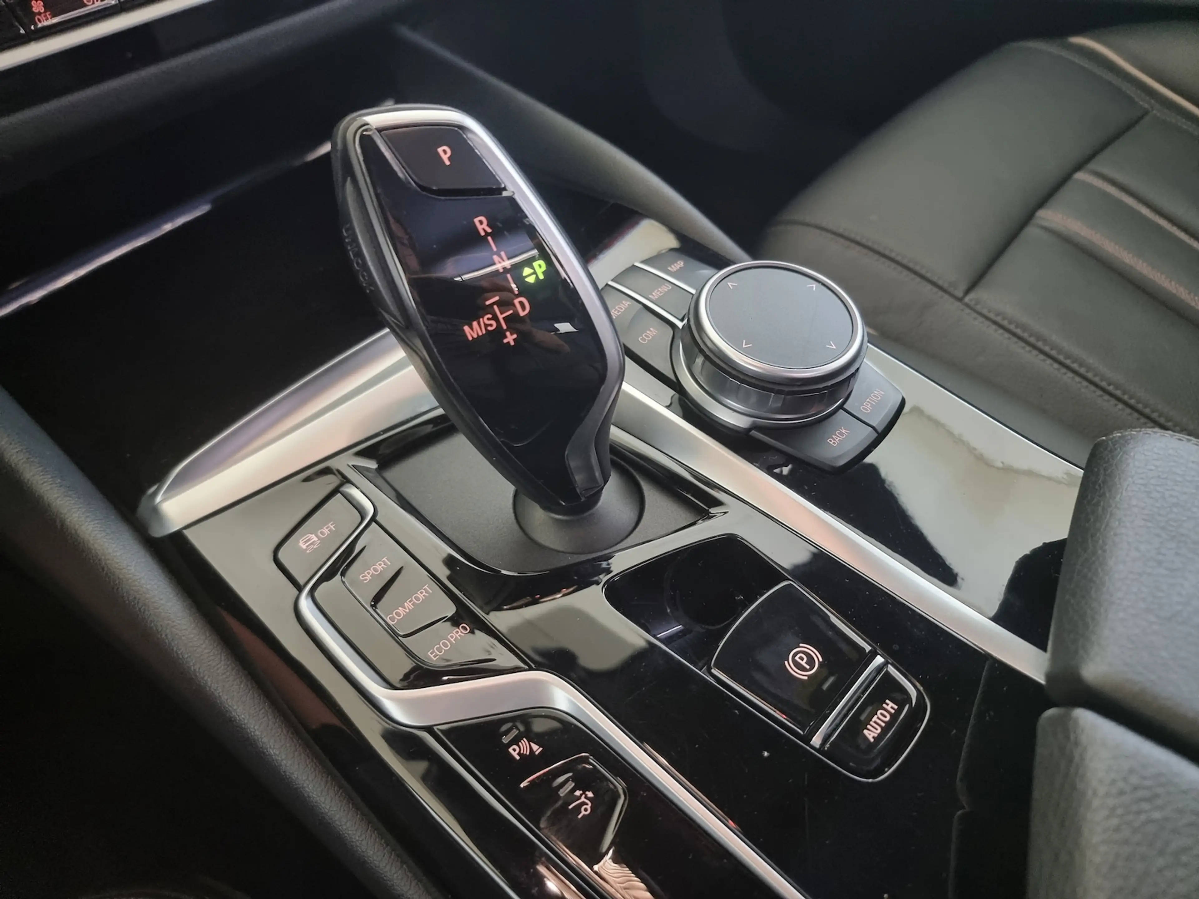 BMW 620 d GT LED Kamera Live Cockpit Leder AHK H/K — photo 14