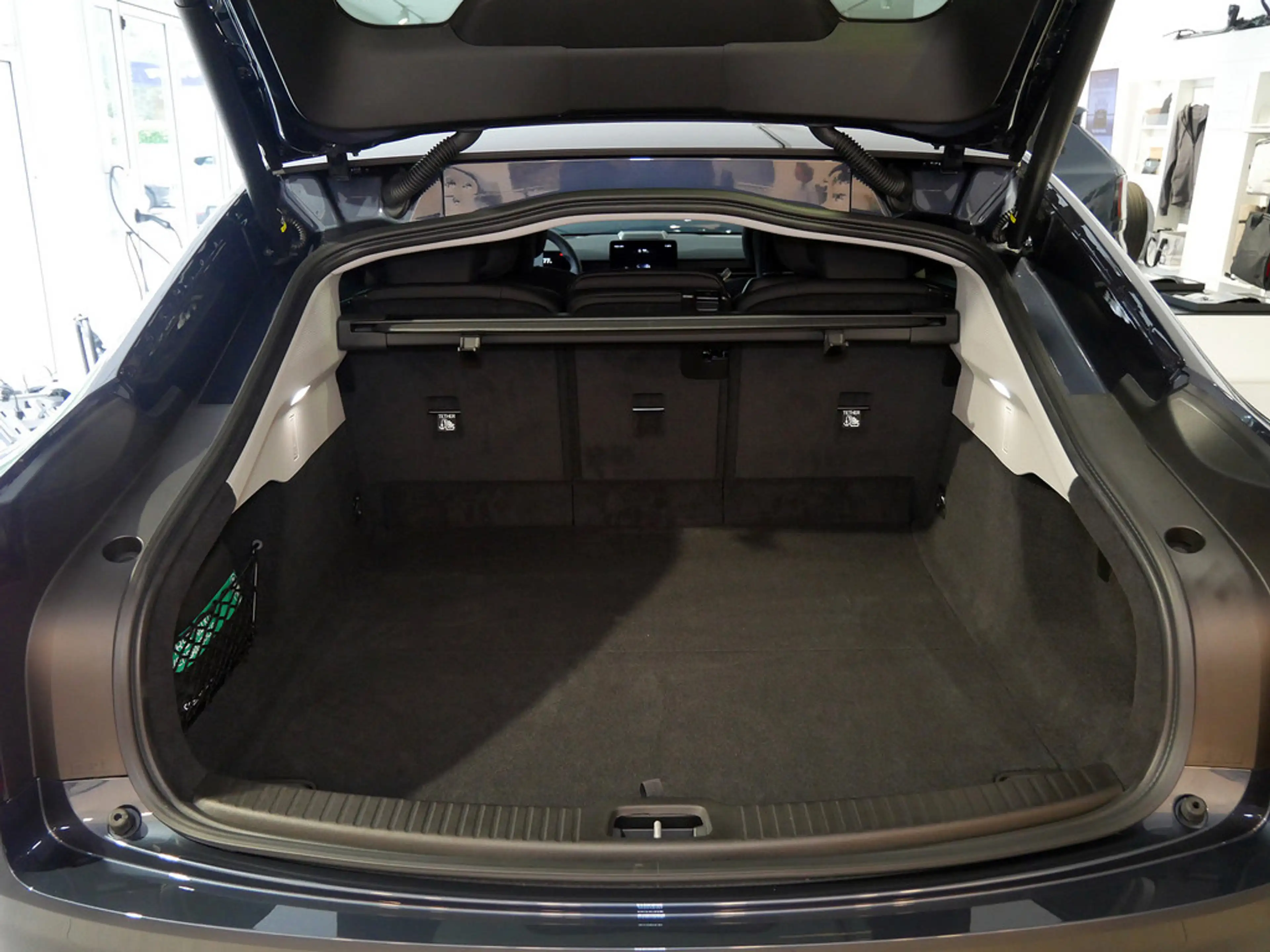 Volvo ES90 Single Motor Extended Range Plus 360° — photo 10