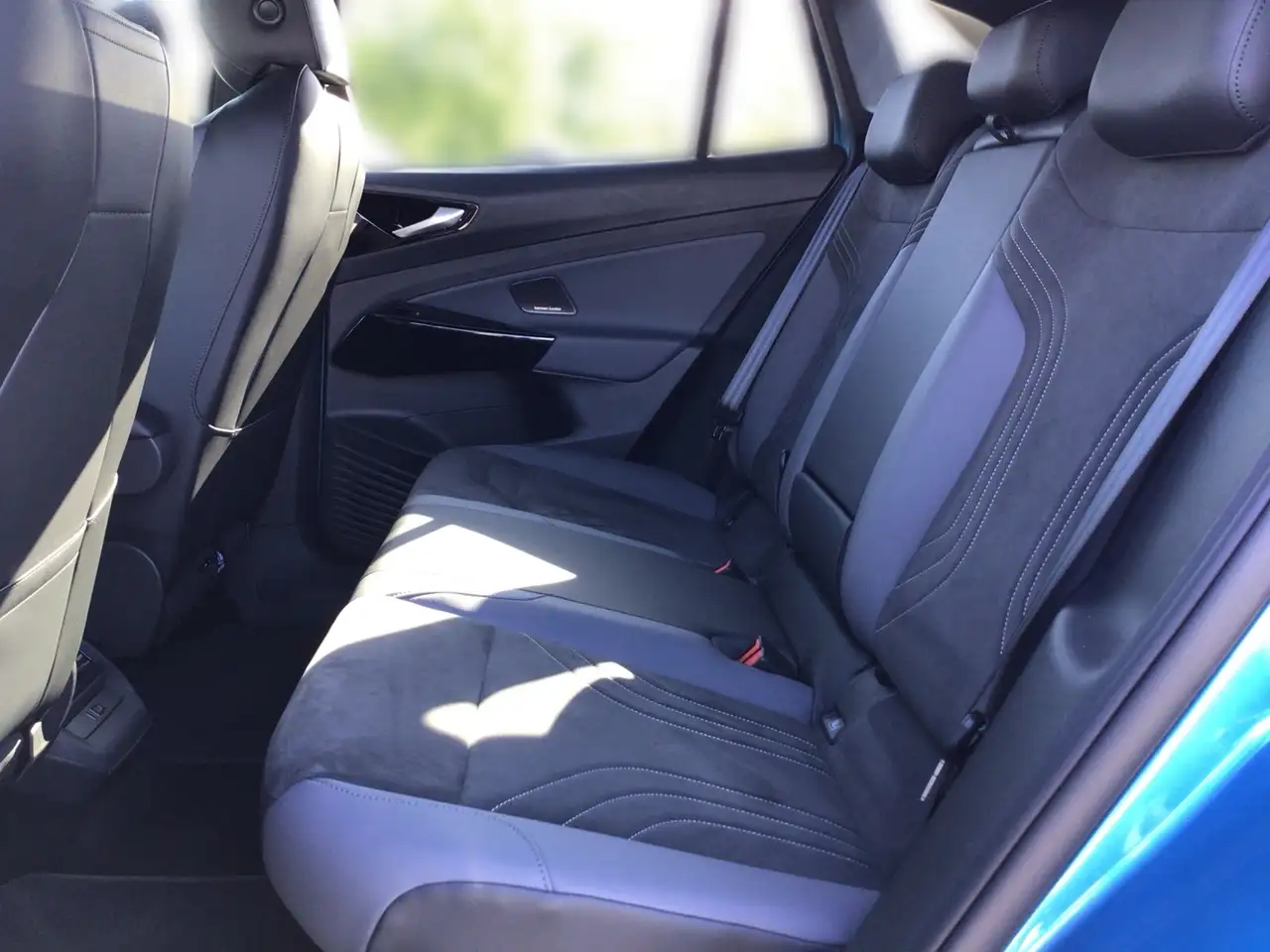 Volkswagen ID.4 PRO 82 kWh +WÄPU +AHK +H&K +IQ.LIGHT +ACC +RKAM +, миниатюра 20