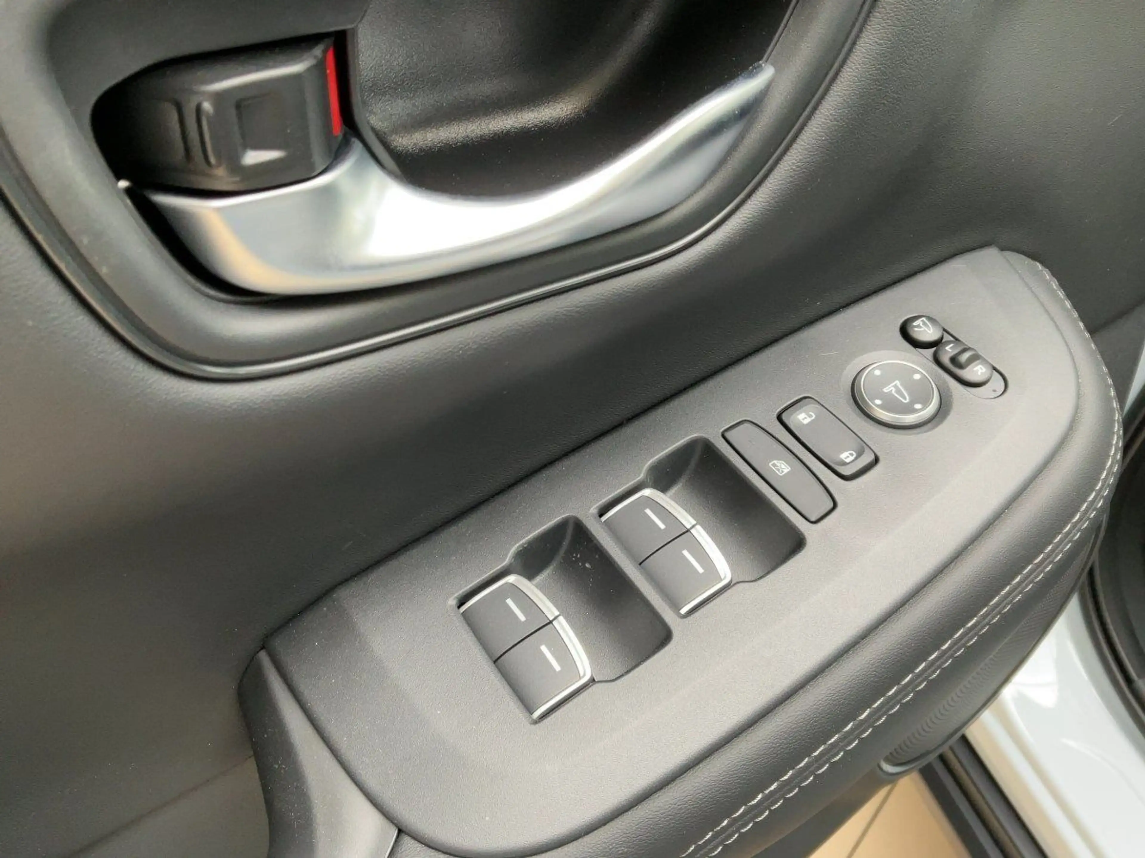 Honda ZR-V e:HEV Elegance ACC+LED+Navi+SHZ+2xKlima+LM — photo 14