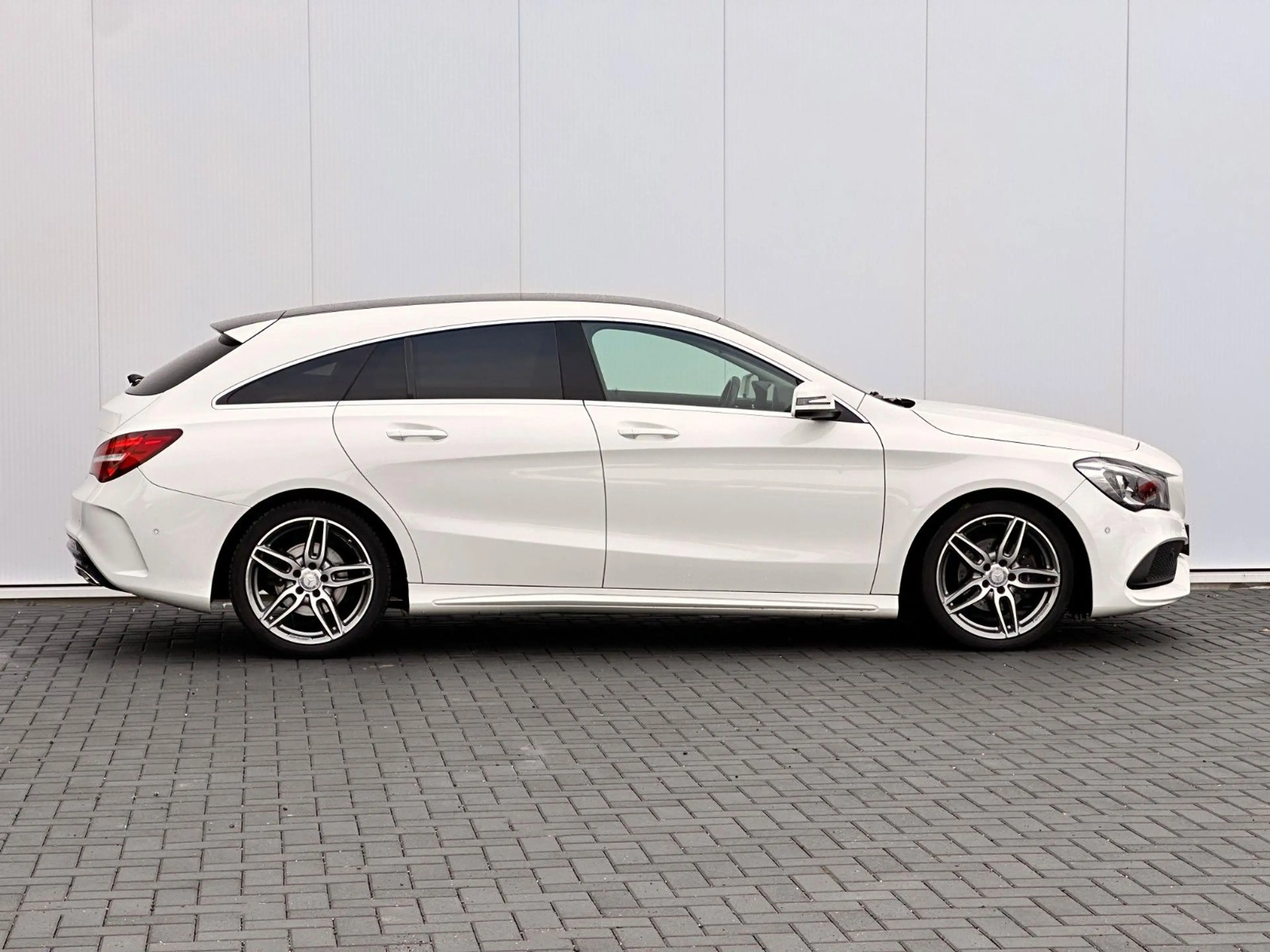 Mercedes-Benz CLA 200 d Shooting Brake 4MATIC AMG-LINE LED RFK — photo 4