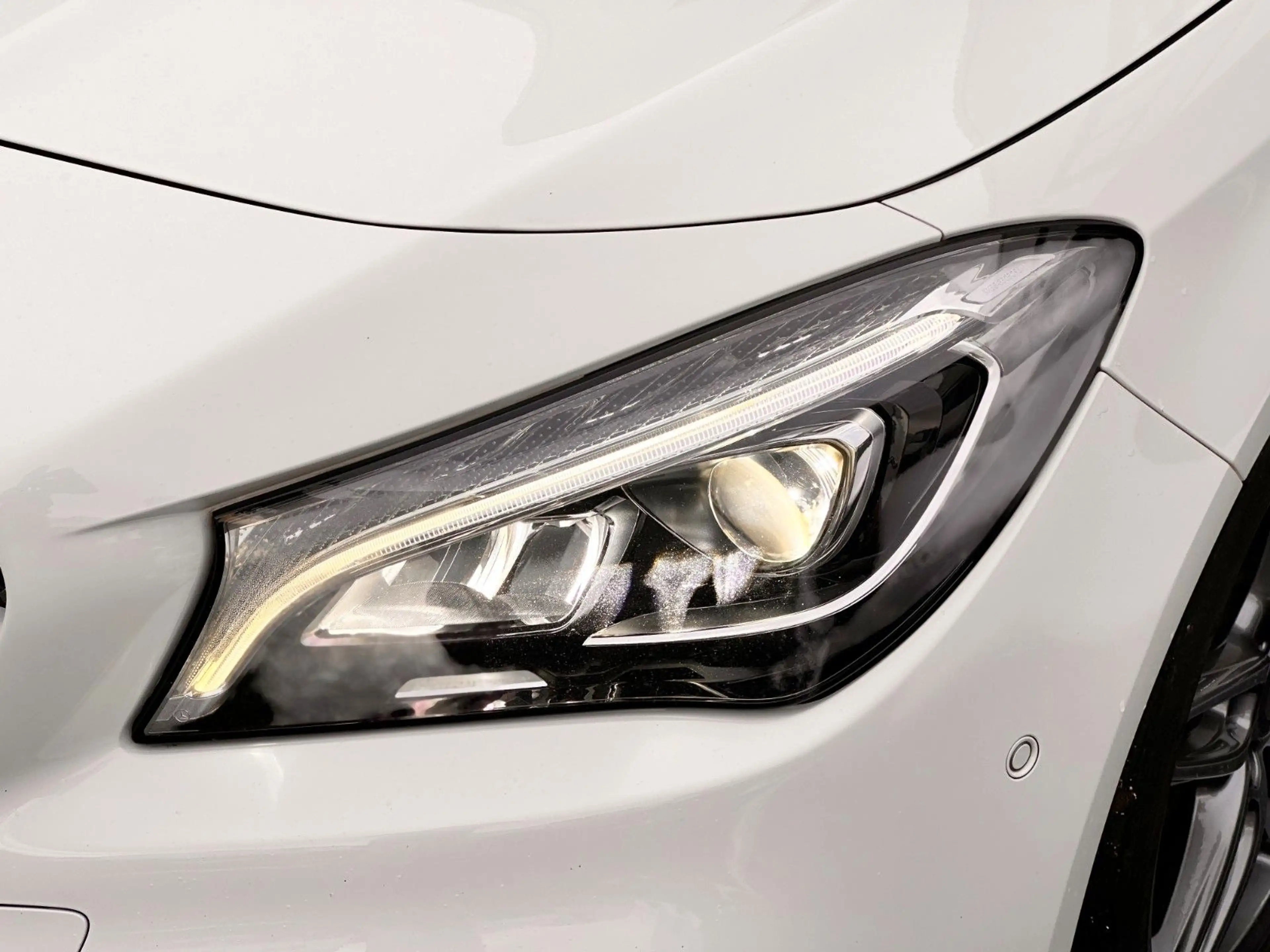 Mercedes-Benz CLA 200 d Shooting Brake 4MATIC AMG-LINE LED RFK — photo 12