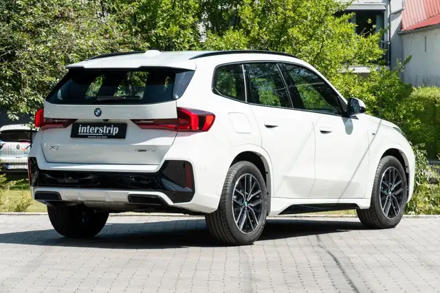 BMW X1 view 6