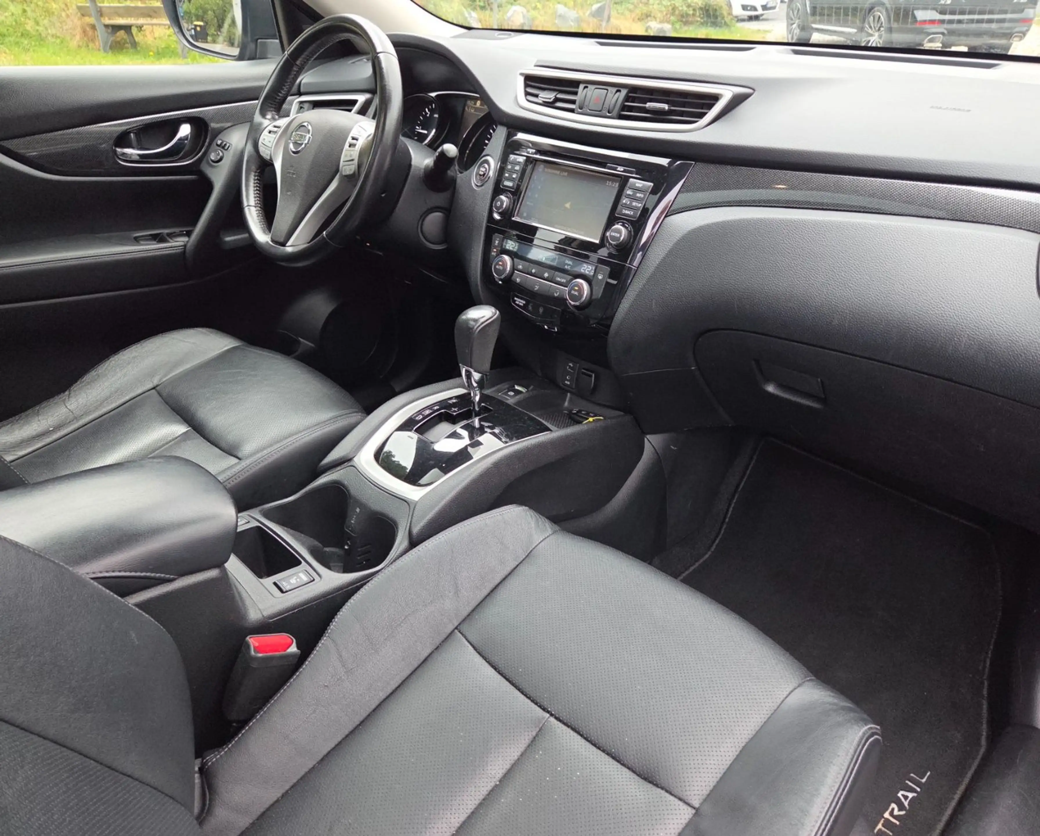 Nissan X-Trail Acenta Pano Klima Navi PDC 1.Hd — photo 13