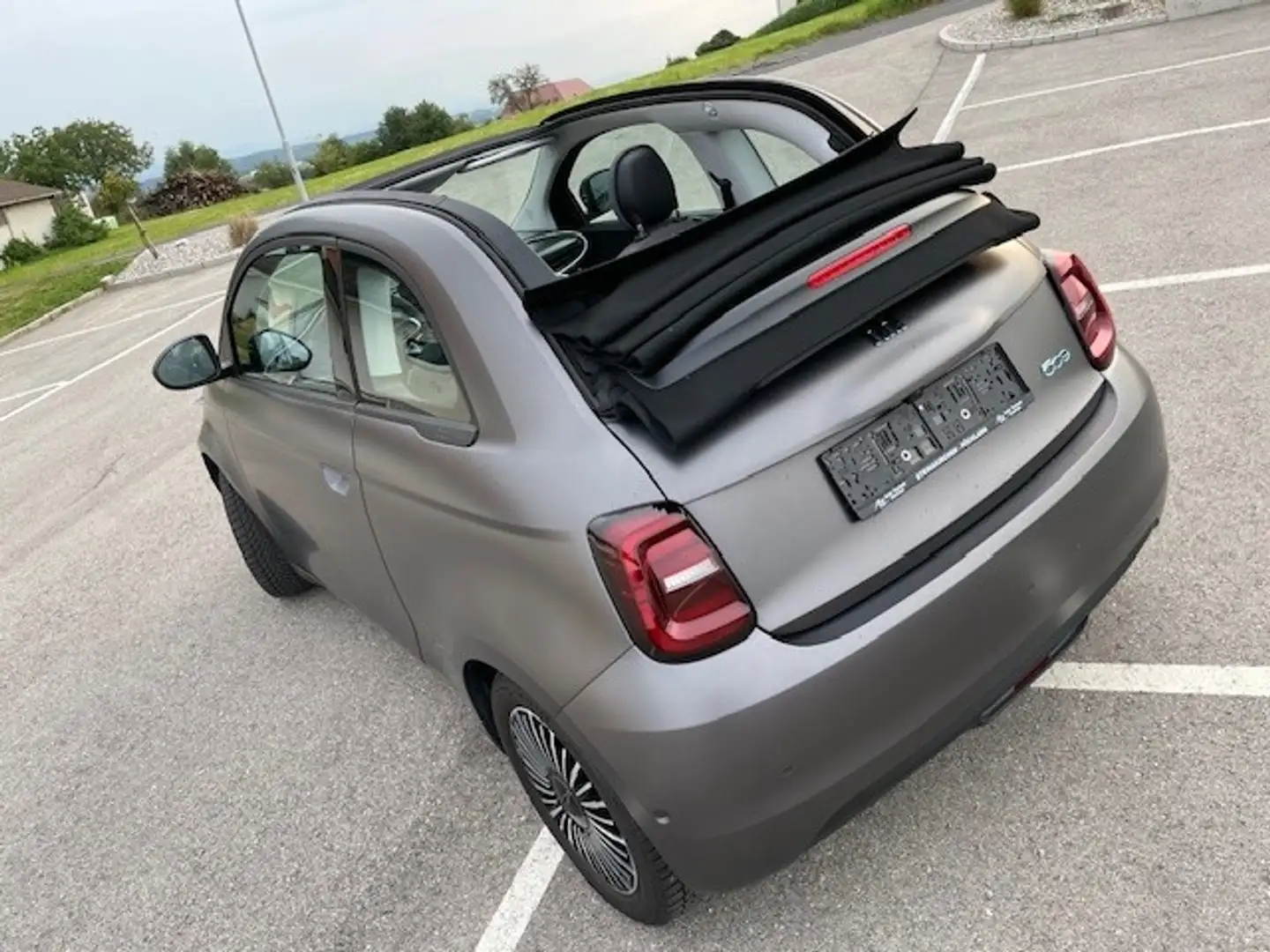 Fiat 500C Elektro Grau - 2