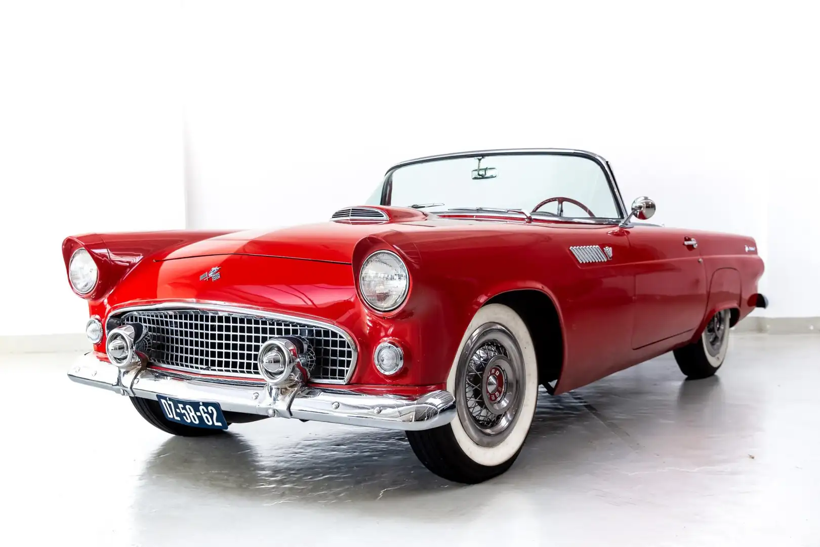 Ford Thunderbird - Y Block V8 - Collectors Car Rouge - 1
