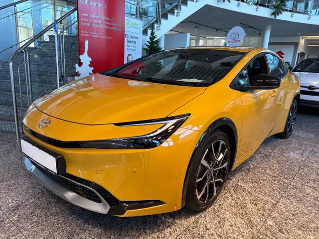 Toyota Prius 2.0 Plug-in Executive Matrix-LED Navi Sitzhzg