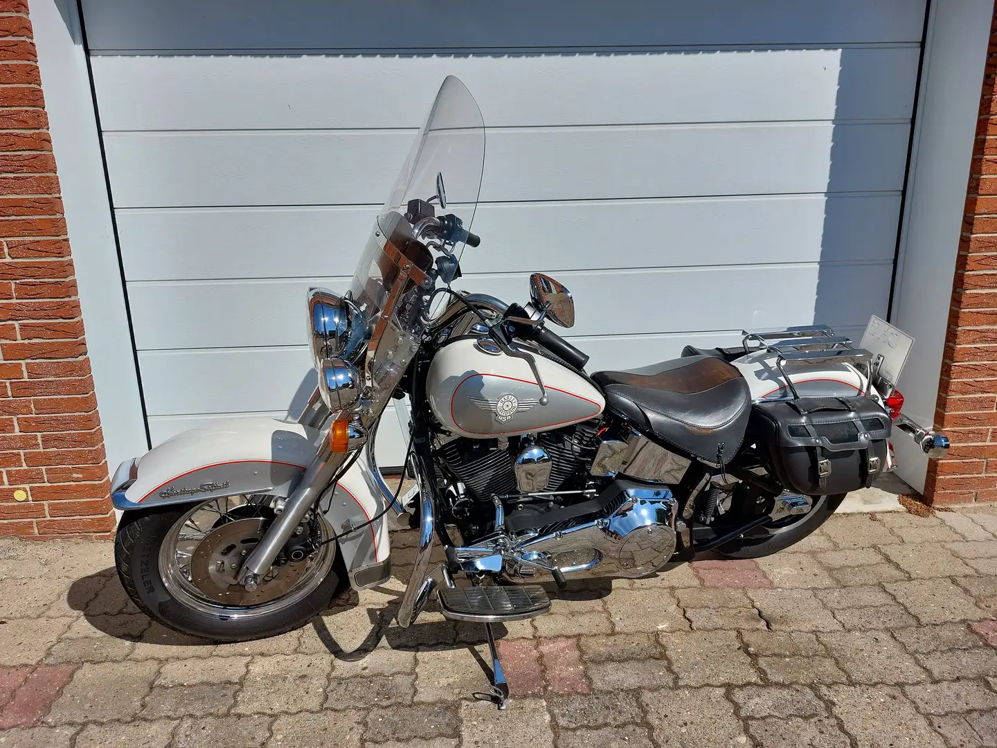 Harley-Davidson Heritage Softail Special "Nostalgia" Fehér - 2