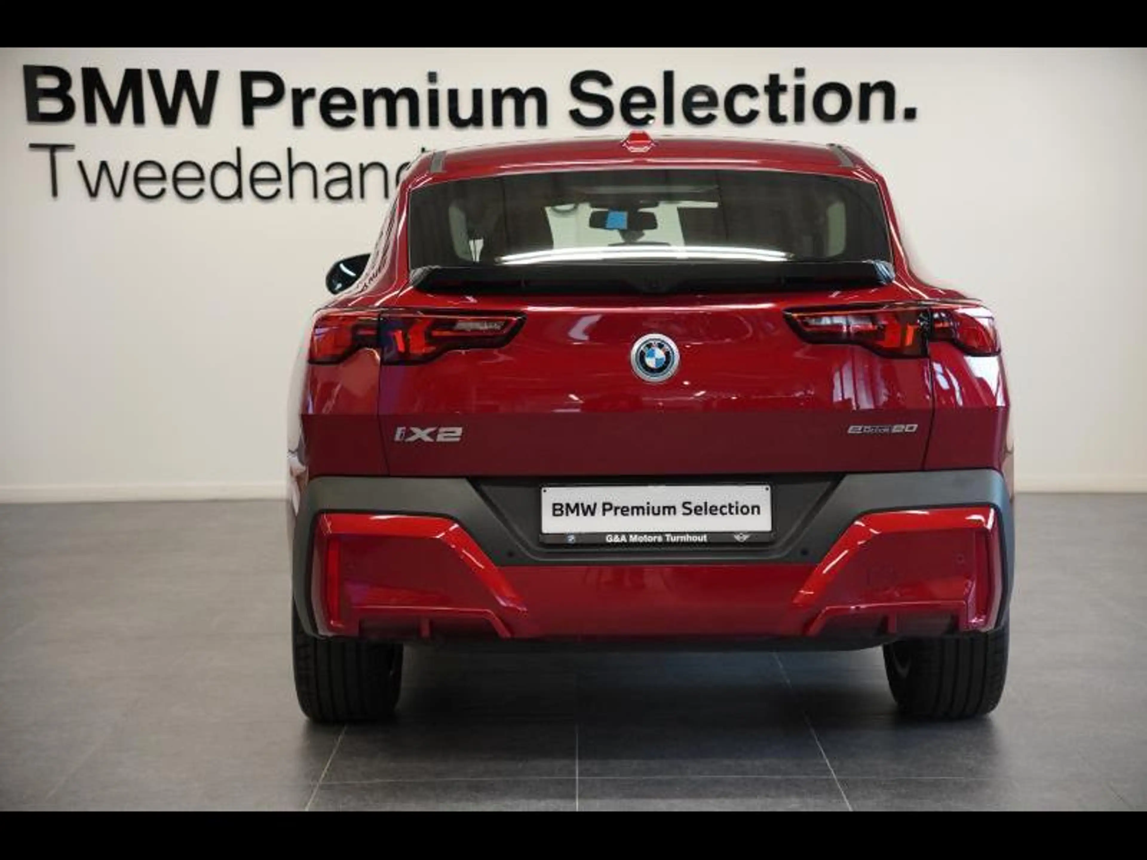 BMW iX2 NAVIGATIE CAMERA SHADOW LINE — photo 4