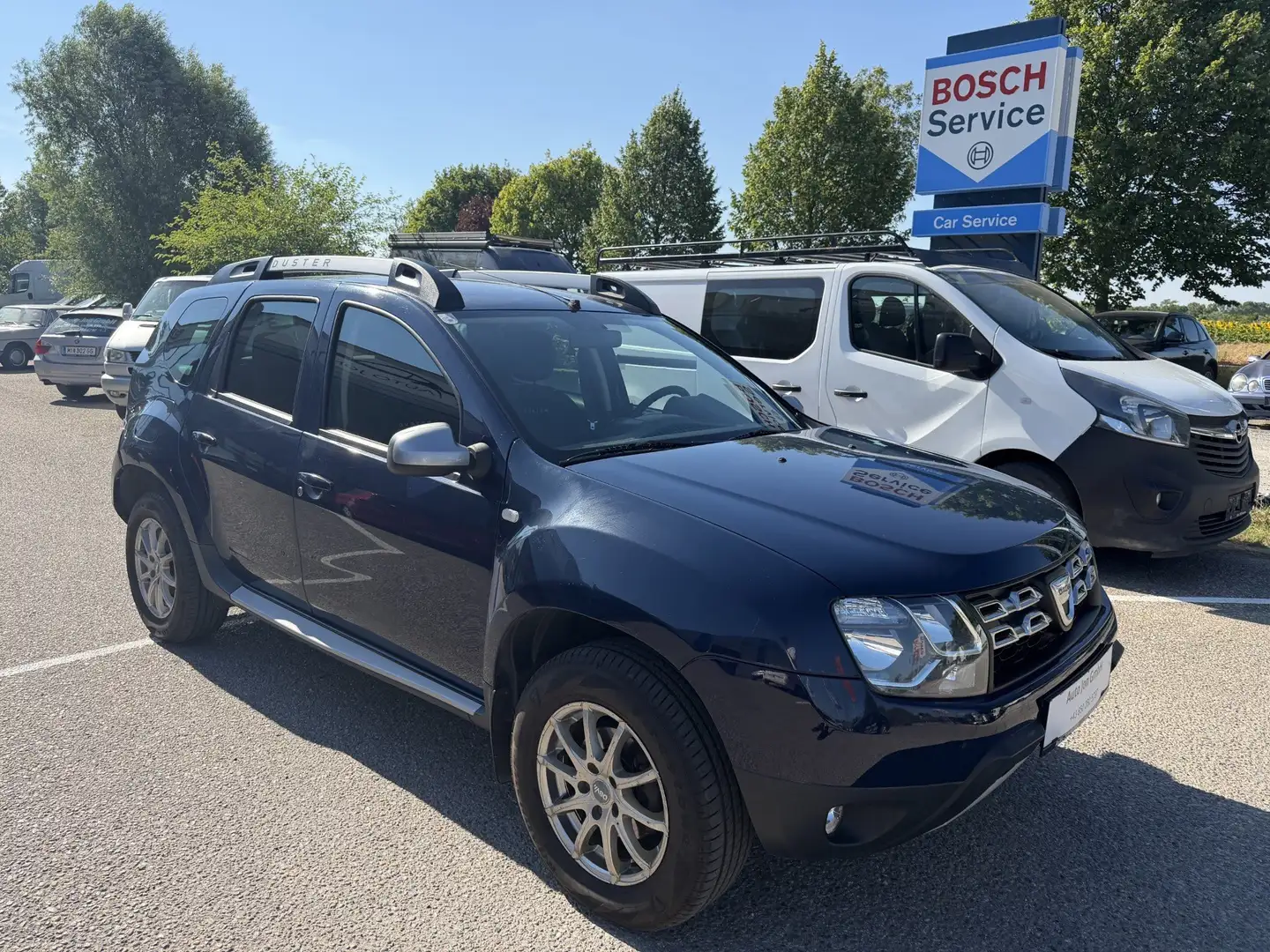 Dacia Duster Lauréate 110 dCi 4WD*Allrad*AHK*Klima* Blau - 2