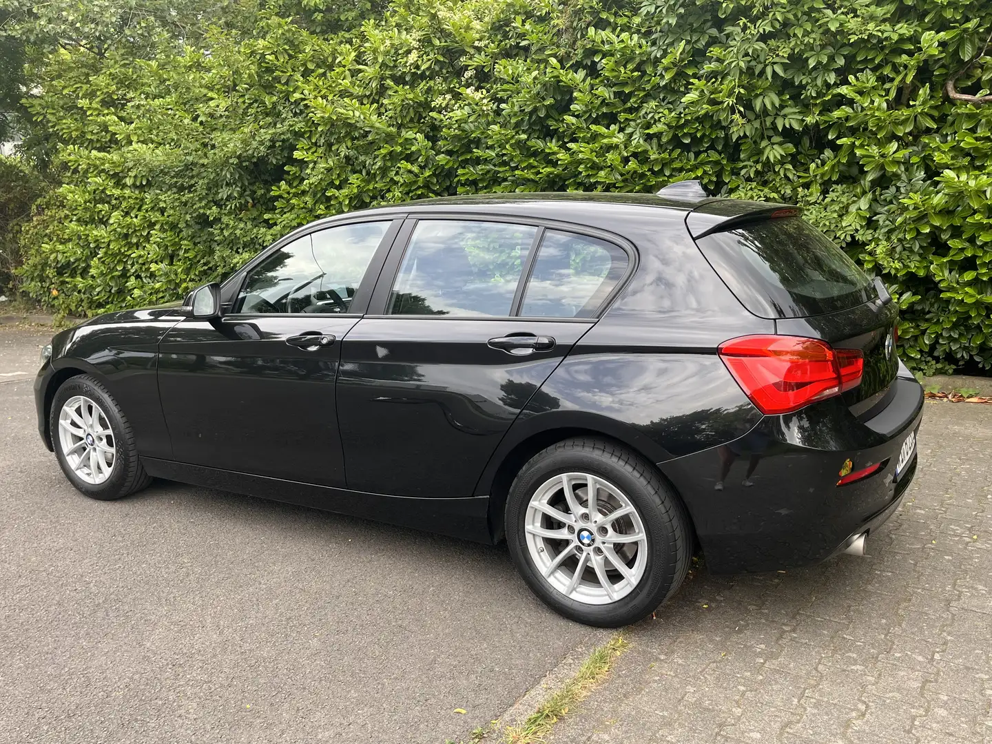 BMW 118 i Advantage, TÜV neu, Kupplung + Steuerung neu Schwarz - 2