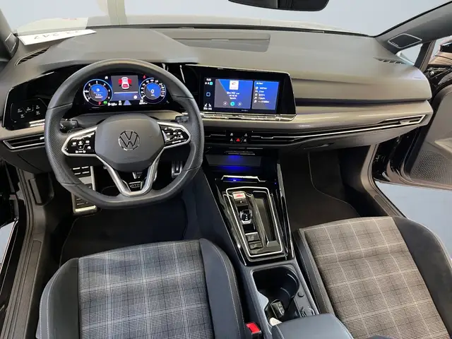 Volkswagen Golf view 8