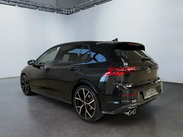 Volkswagen Golf view 4