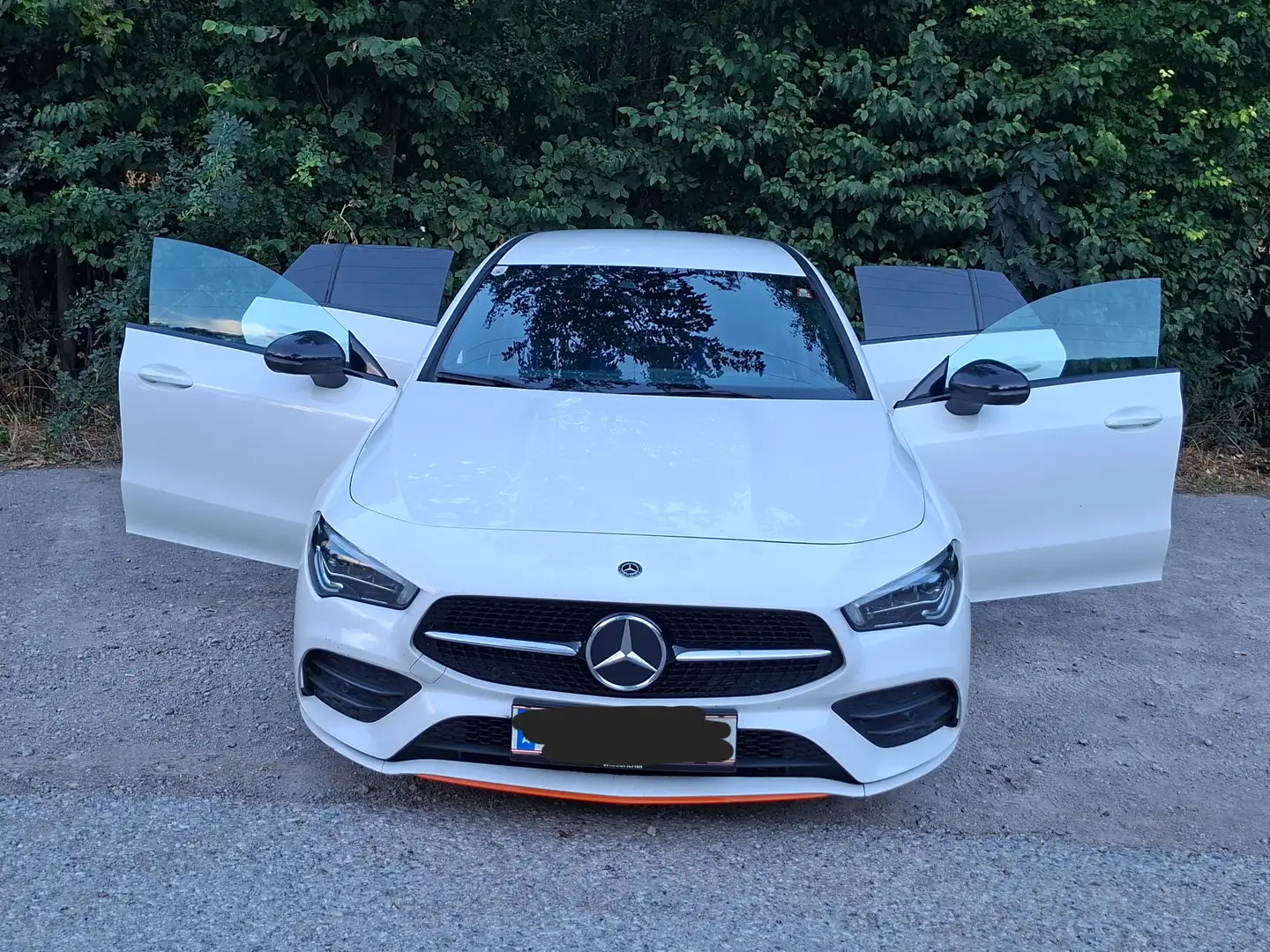 Mercedes-Benz CLA 200 CLA 200 d Shooting Brake Aut. Weiß - 2