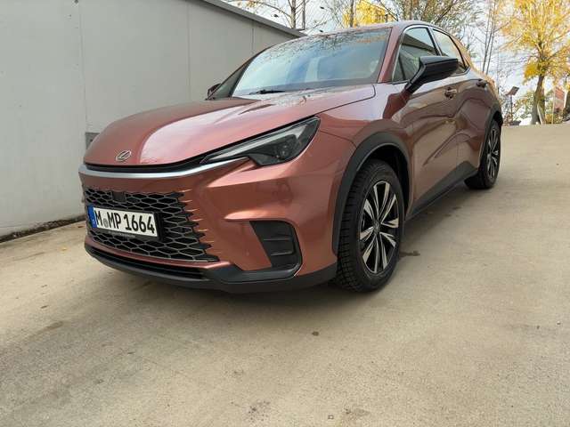 Imagine Lexus LBX 1.5 (FWD) ACC AUT Akustikglas Fernlichtass.