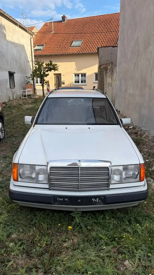 Mercedes-Benz E 200 TE, foto 4