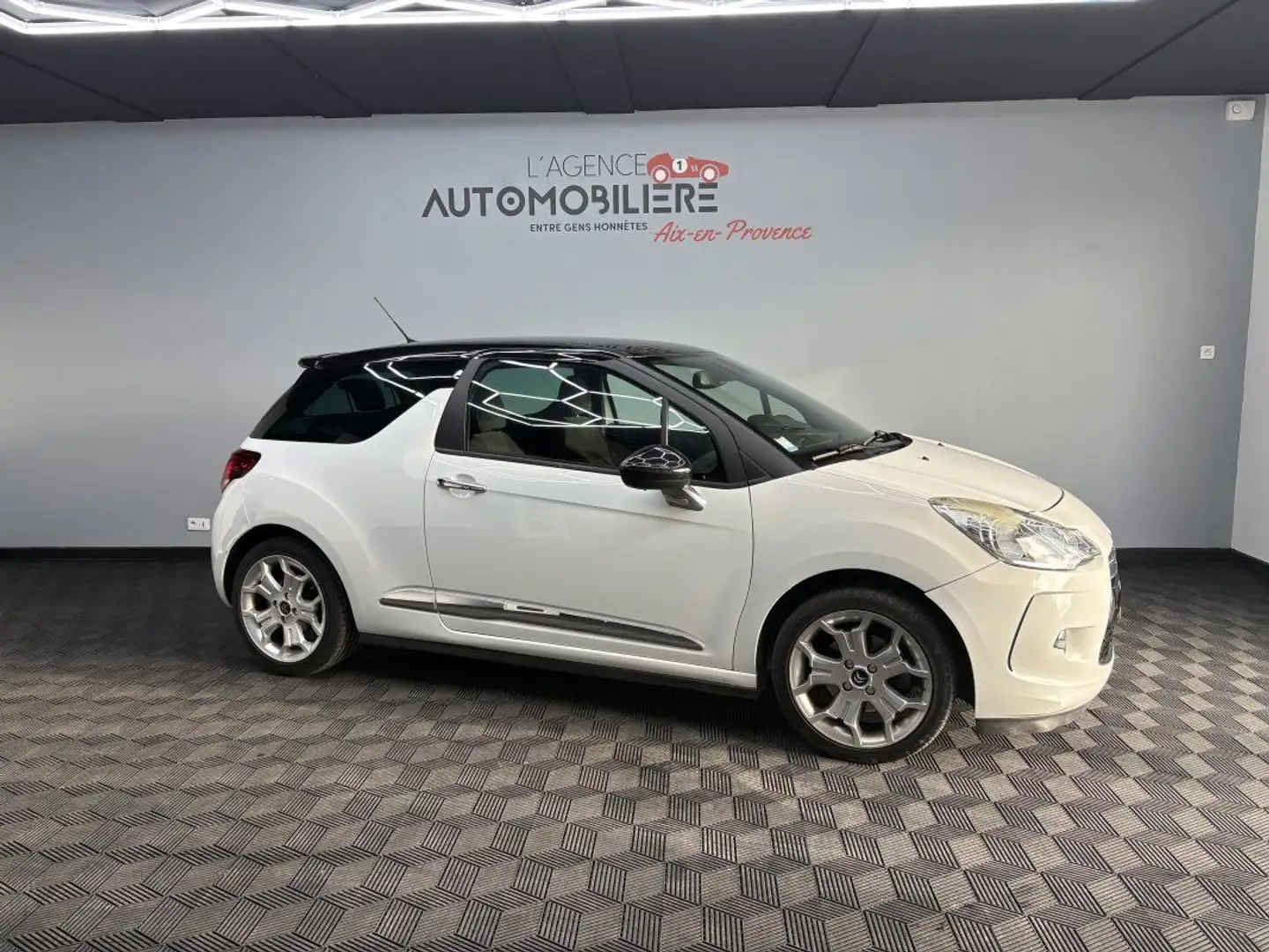 Citroen DS3 1.6 THP 156 cv Blanc - 2