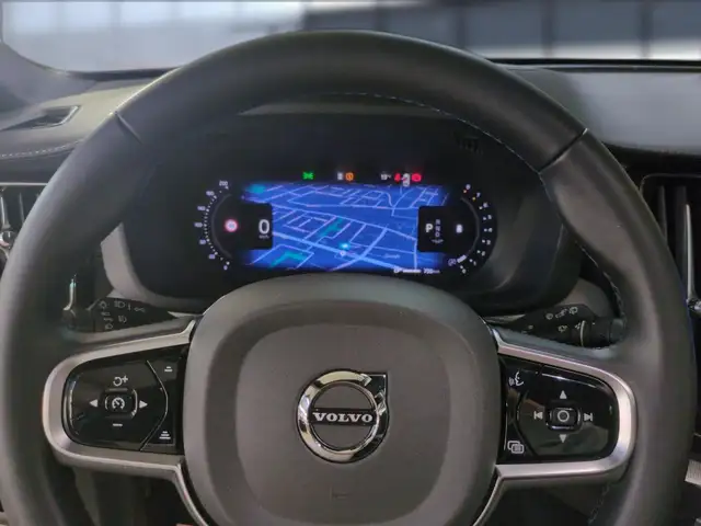 Volvo XC60 view 15