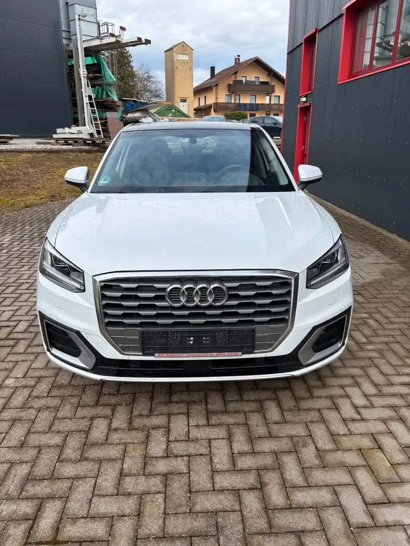 Audi Q2 35 TFSI sport *HUD*ACC*AHK*SHZ*KAMERA* Weiß - 2