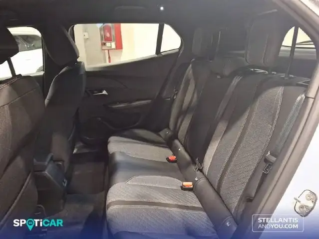 Peugeot 2008 view 12