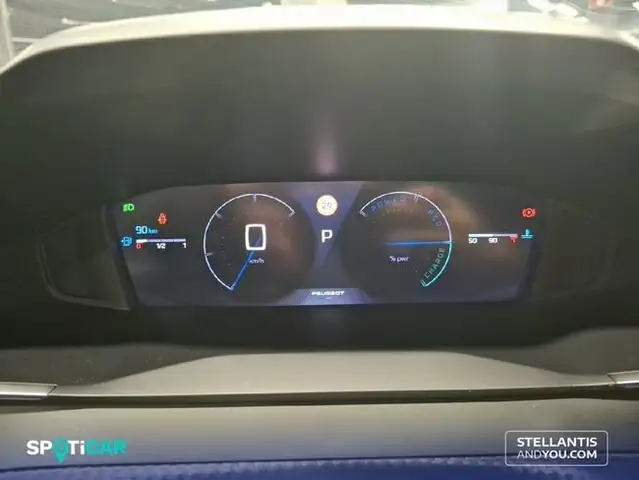 Peugeot 2008 view 6